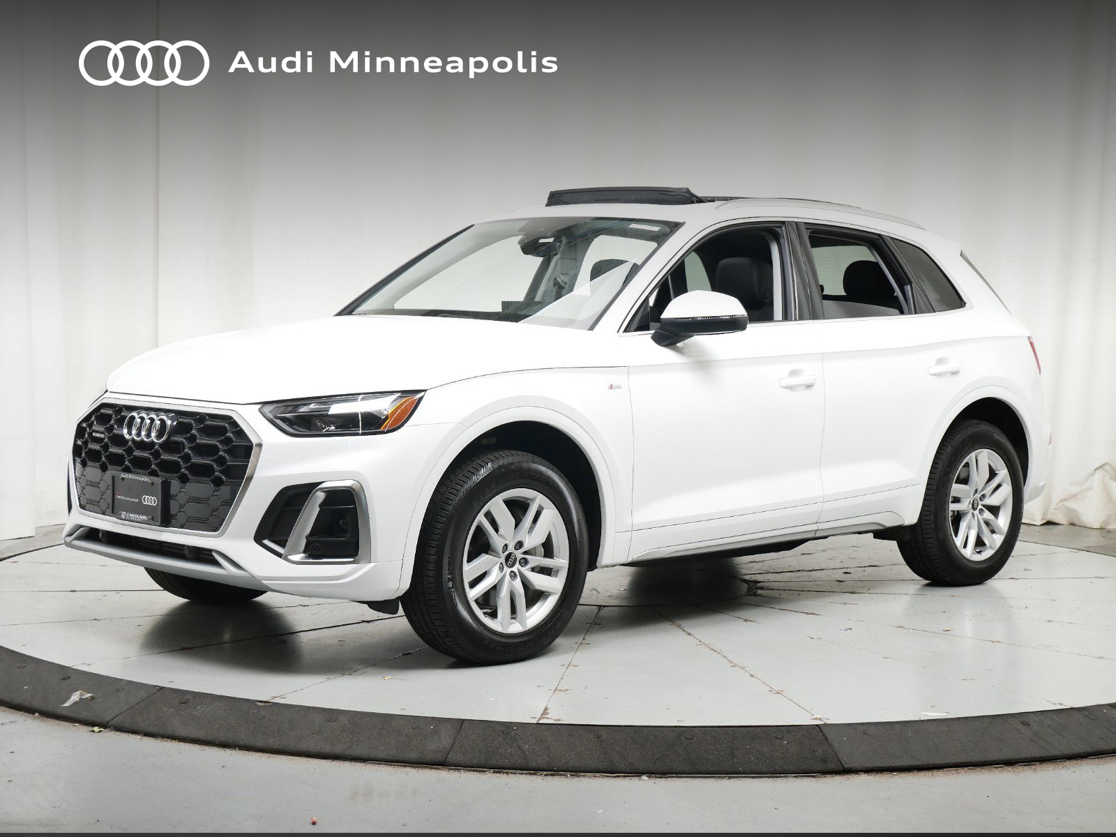 2024 Audi Q5 e Premium -
                Golden Valley, MN