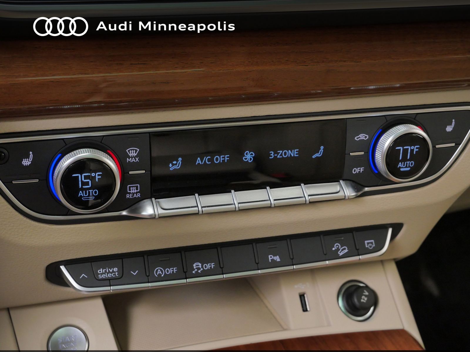 Thumbnail: 2023 Audi Q5 - 26