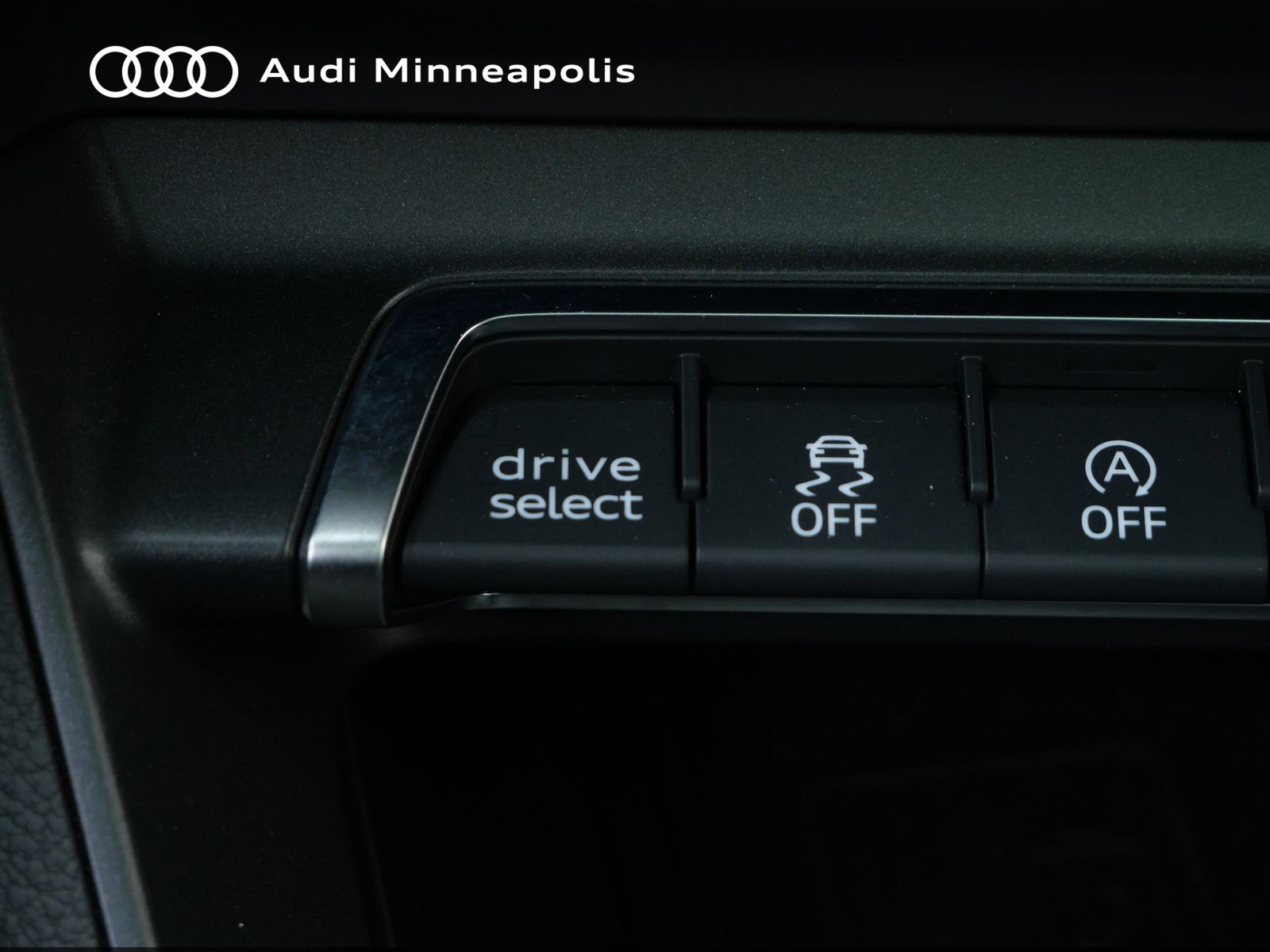 Thumbnail: 2023 Audi Q3 - 33
