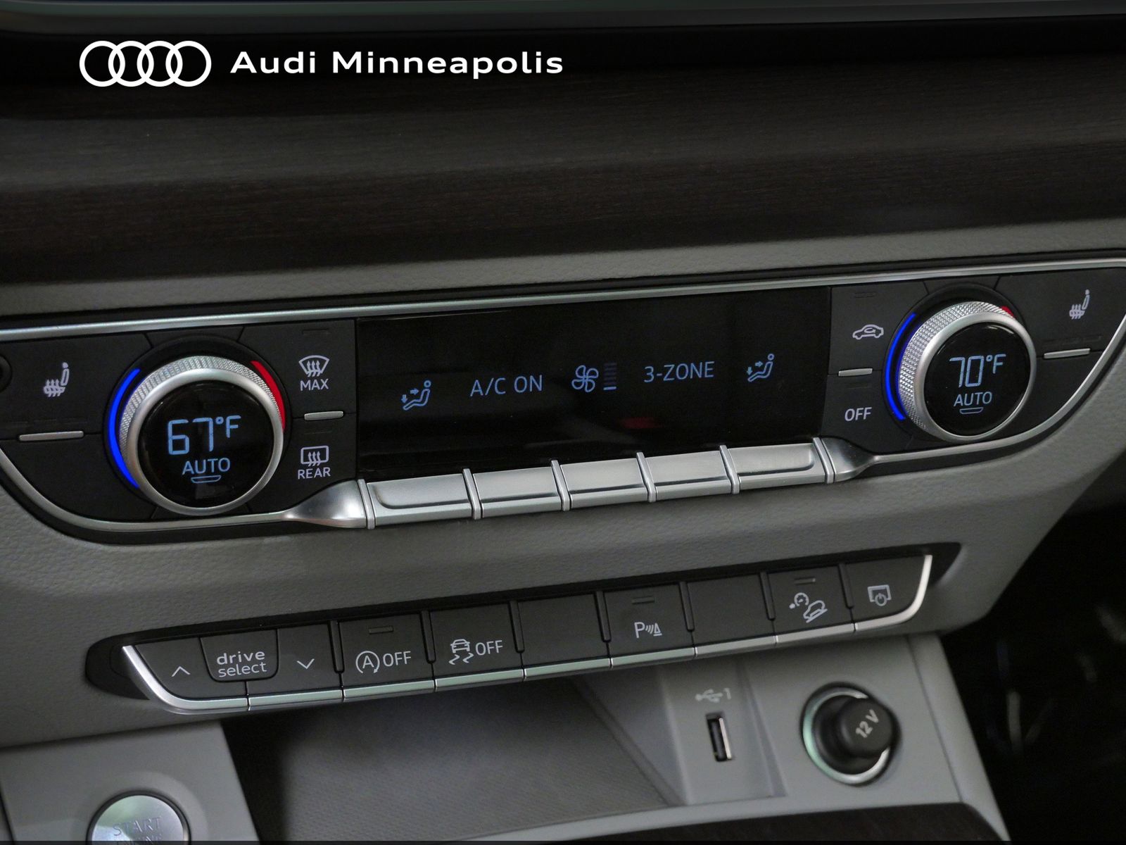 Thumbnail: 2023 Audi Q5 - 27