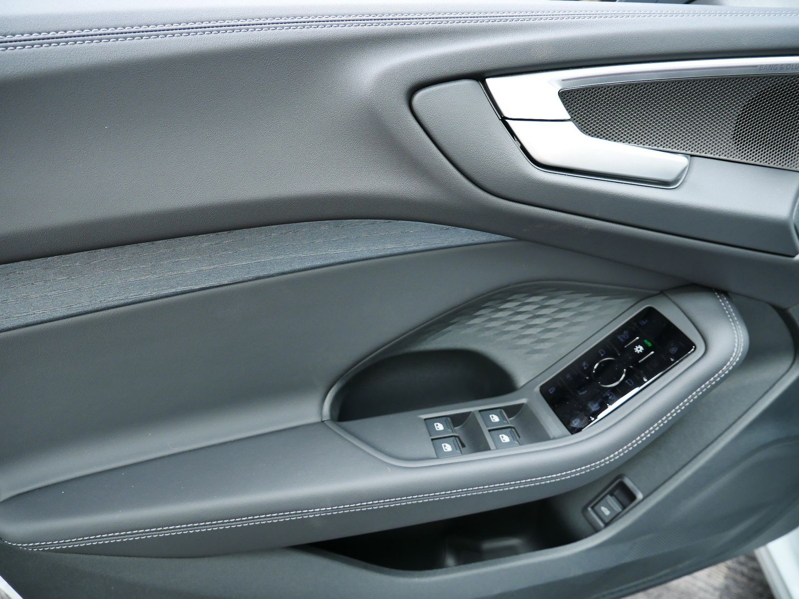 Thumbnail: 2025 Audi A5 - 10