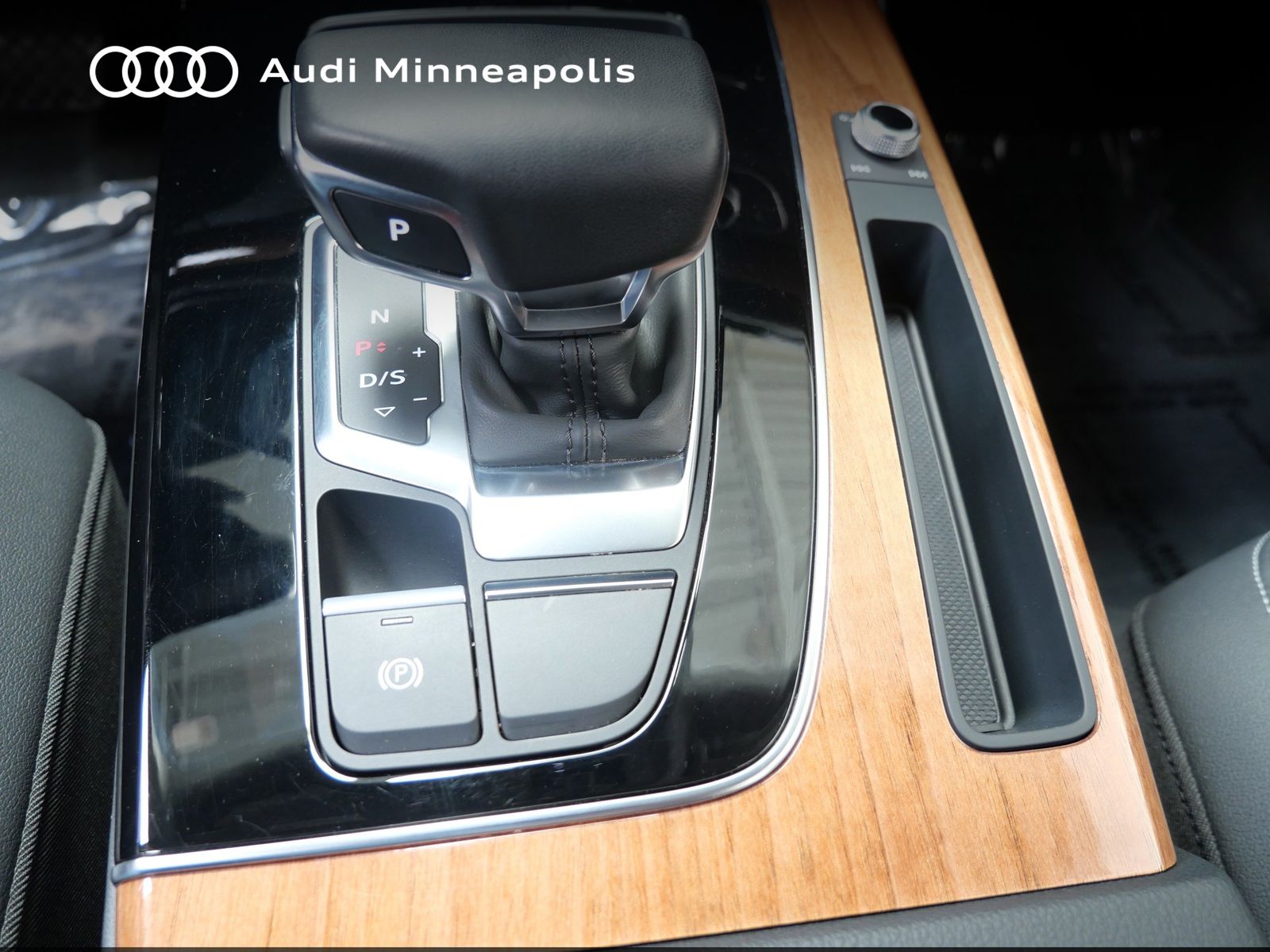 Thumbnail: 2023 Audi Q5 - 23