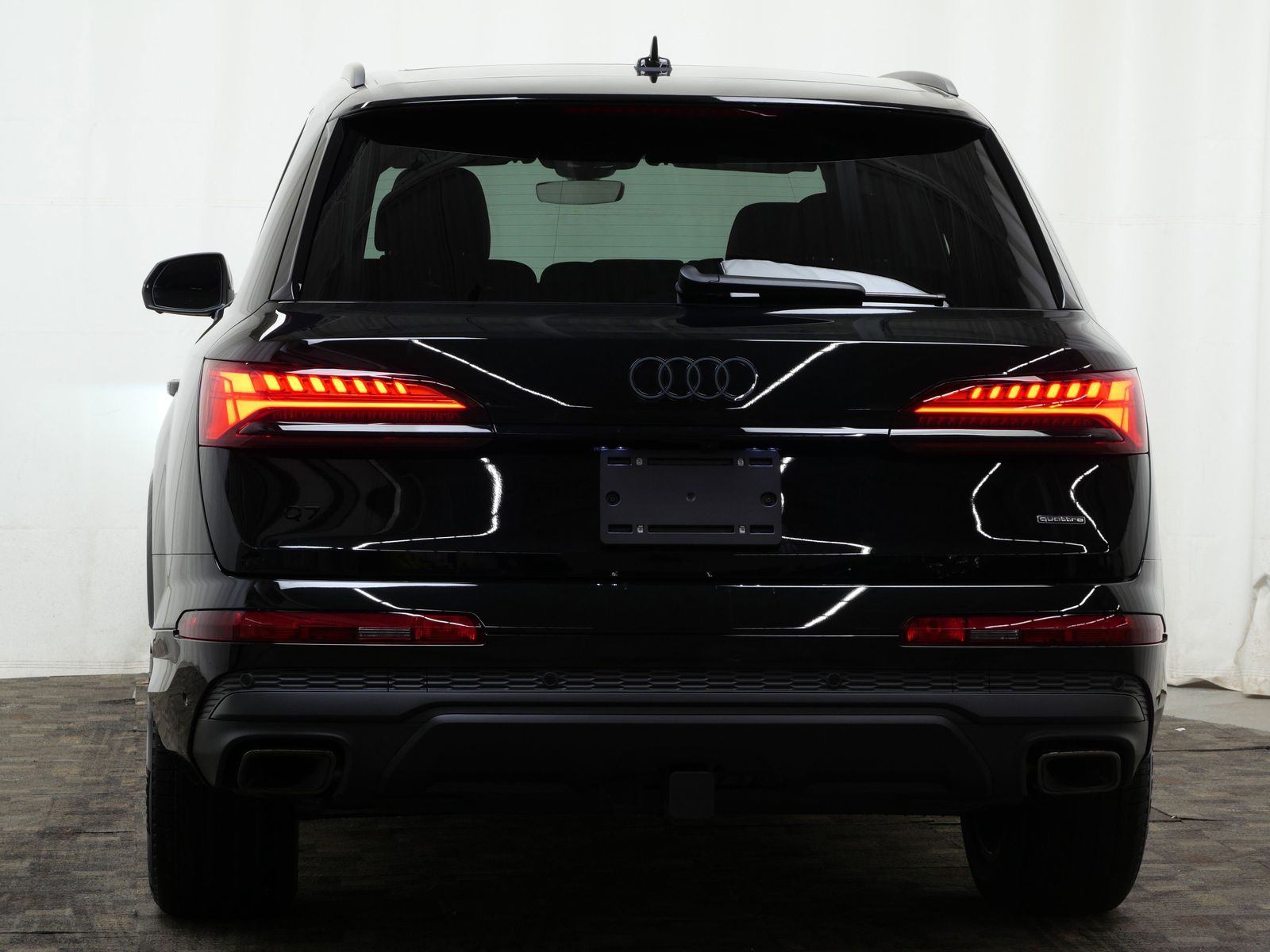 Thumbnail: 2026 Audi Q7 - 5