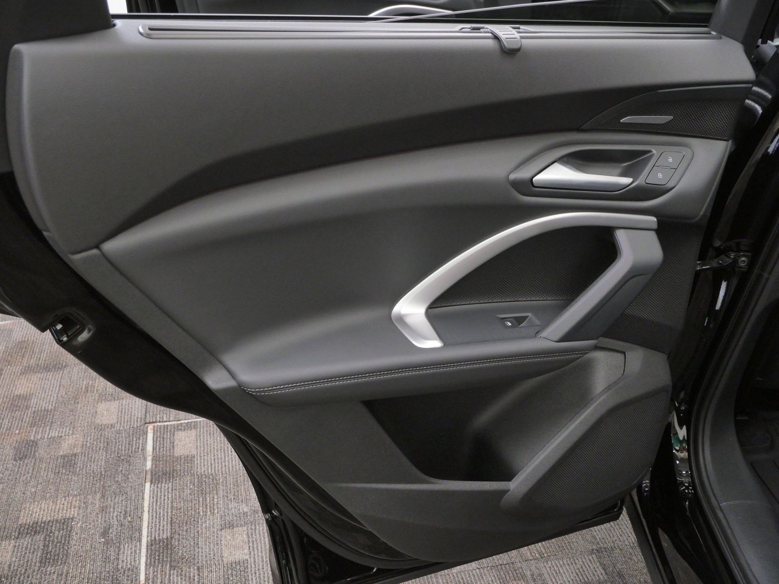 Thumbnail: 2026 Audi Q5 - 12