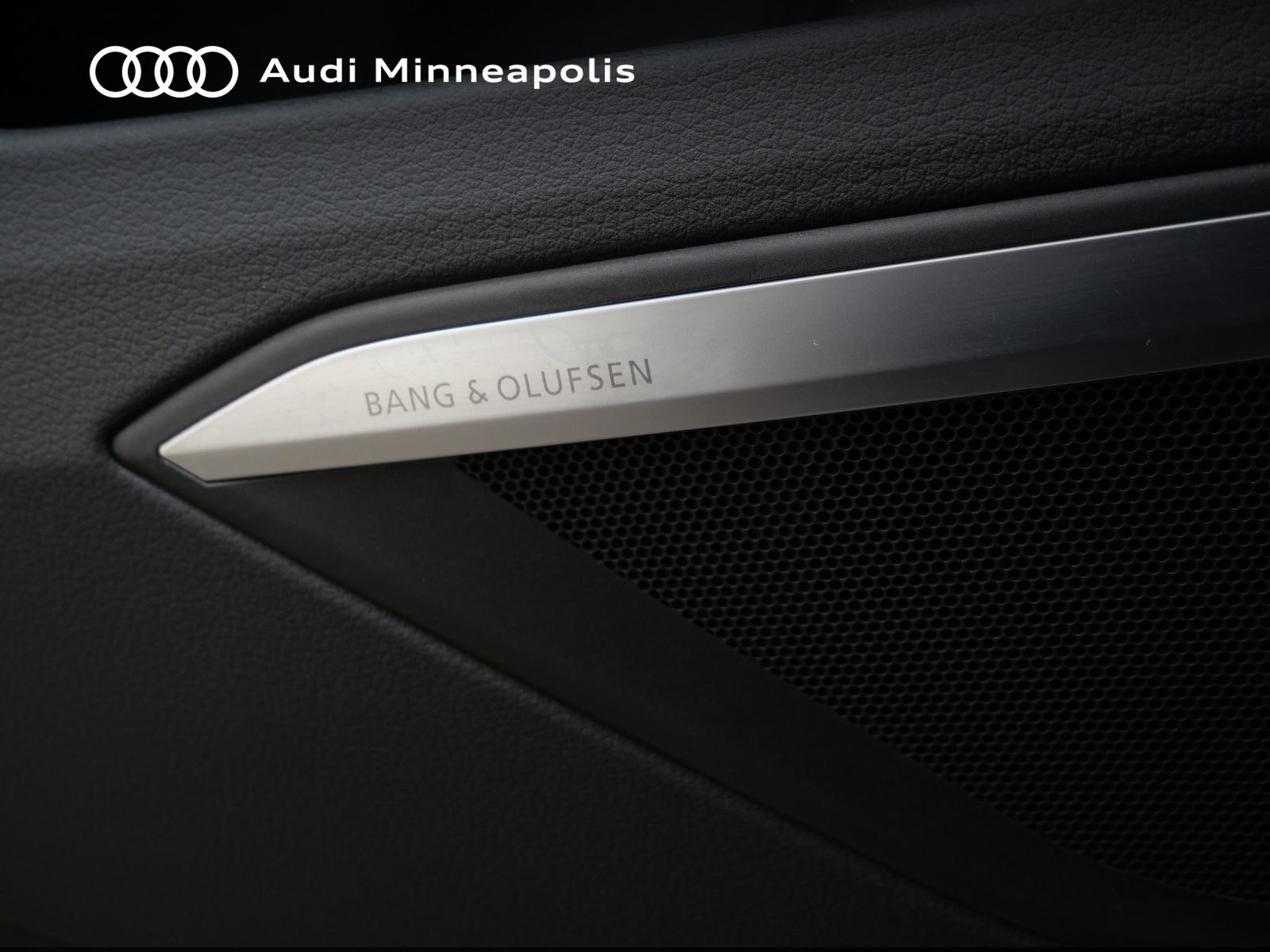 Thumbnail: 2024 Audi Q8 e-tron - 18