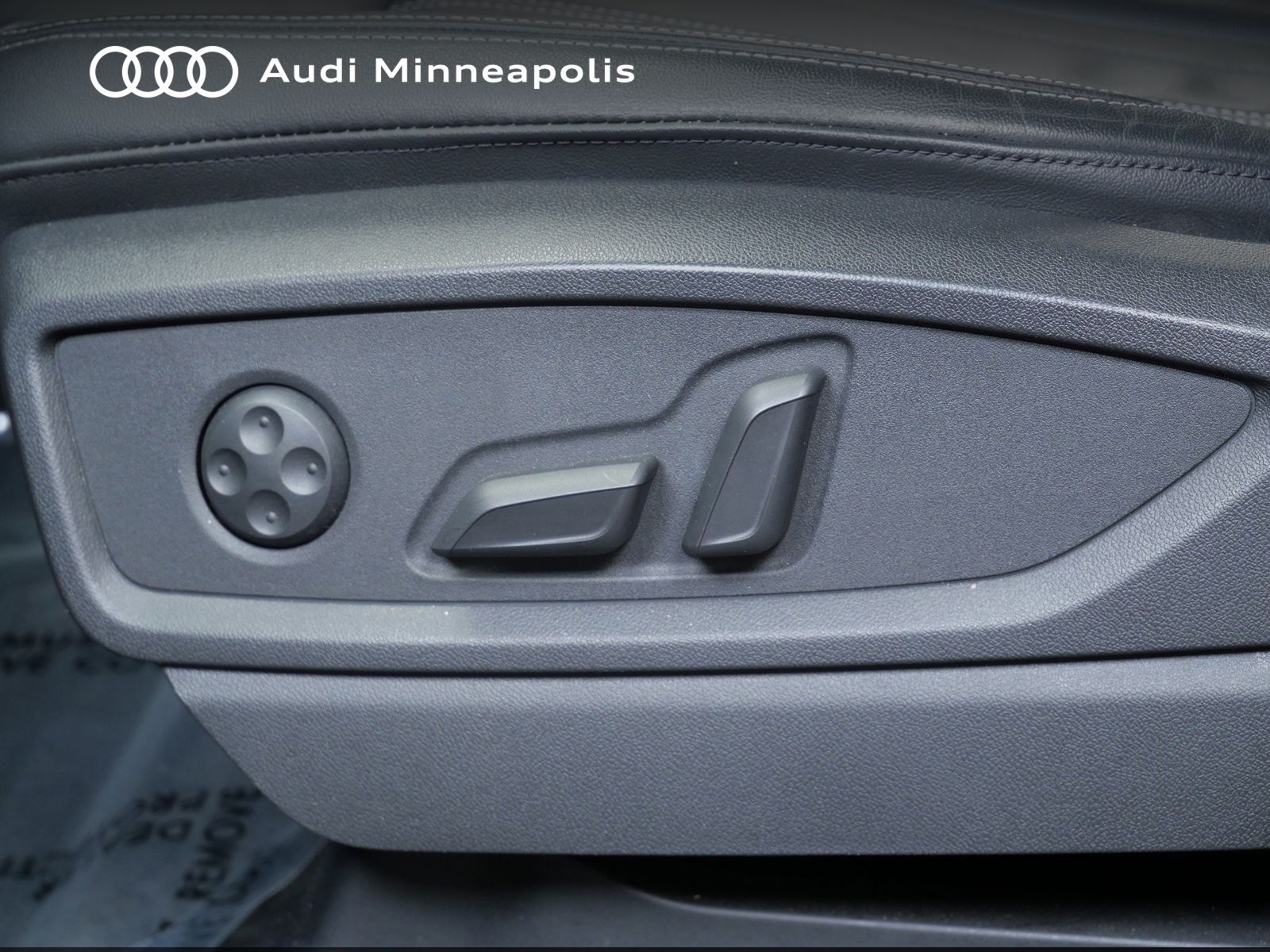 Thumbnail: 2023 Audi Q5 - 13
