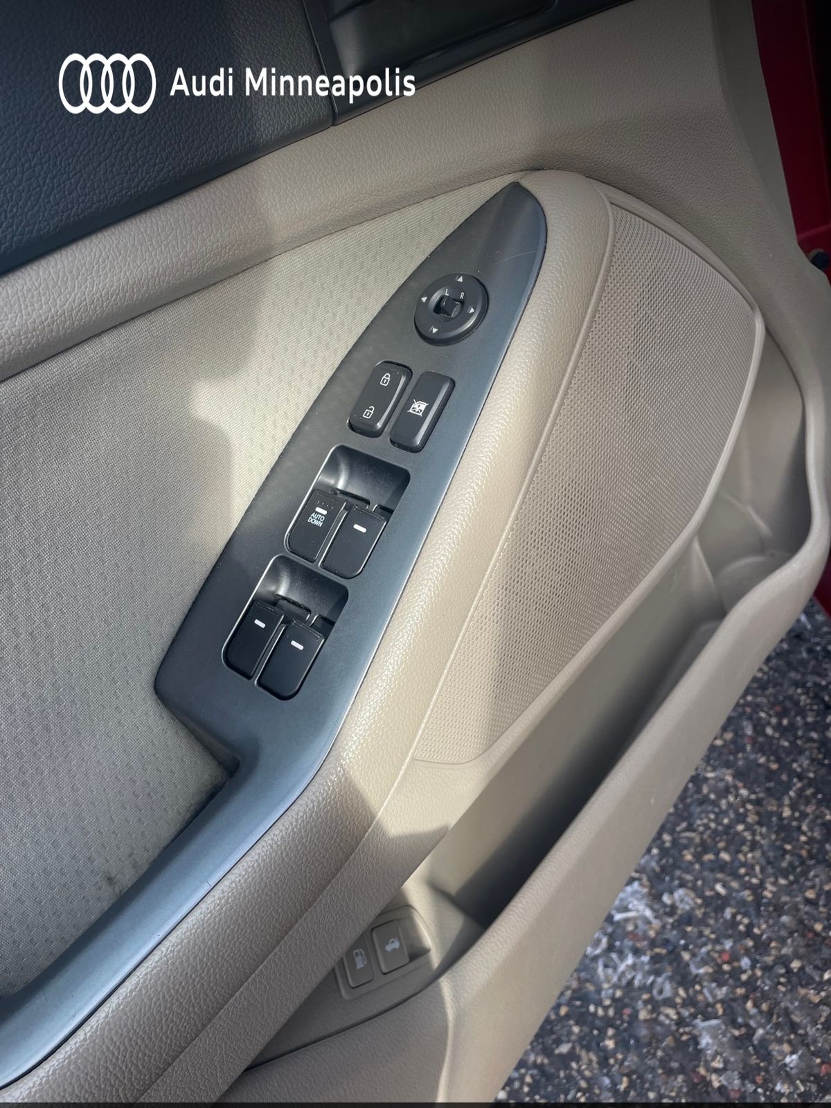 Thumbnail: 2013 Kia Optima - 17