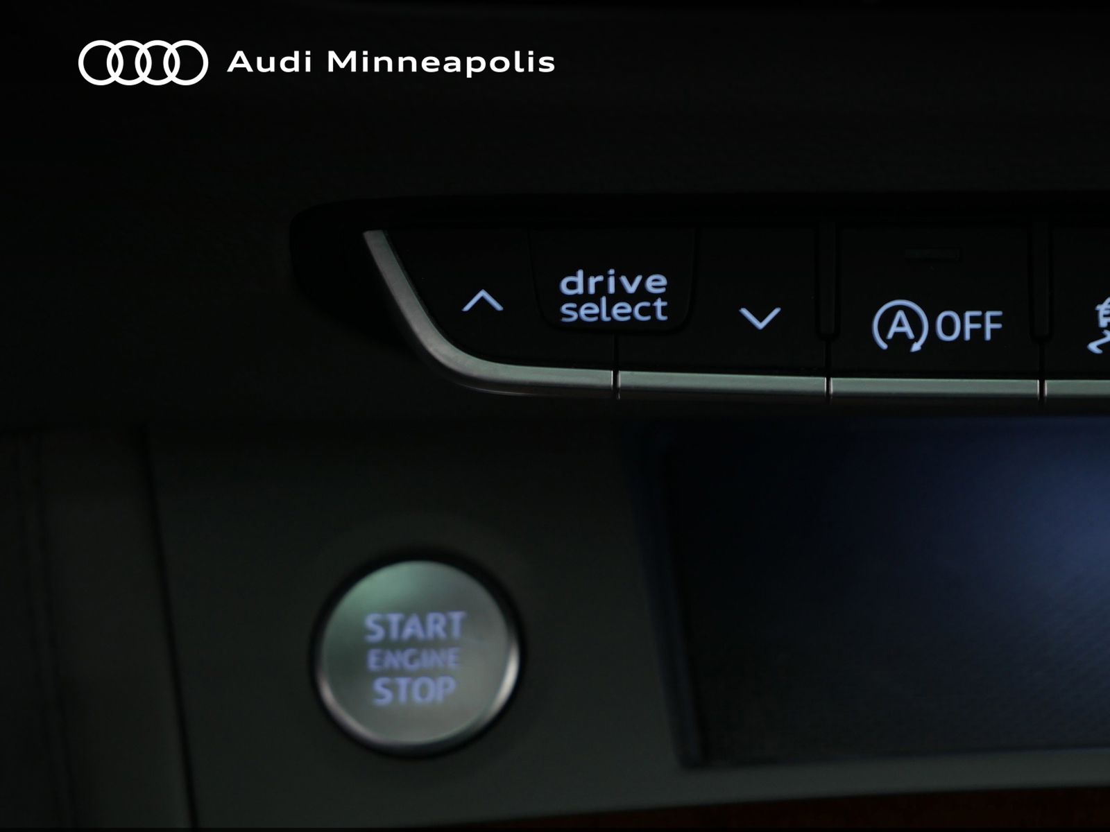 Thumbnail: 2022 Audi Q5 - 31