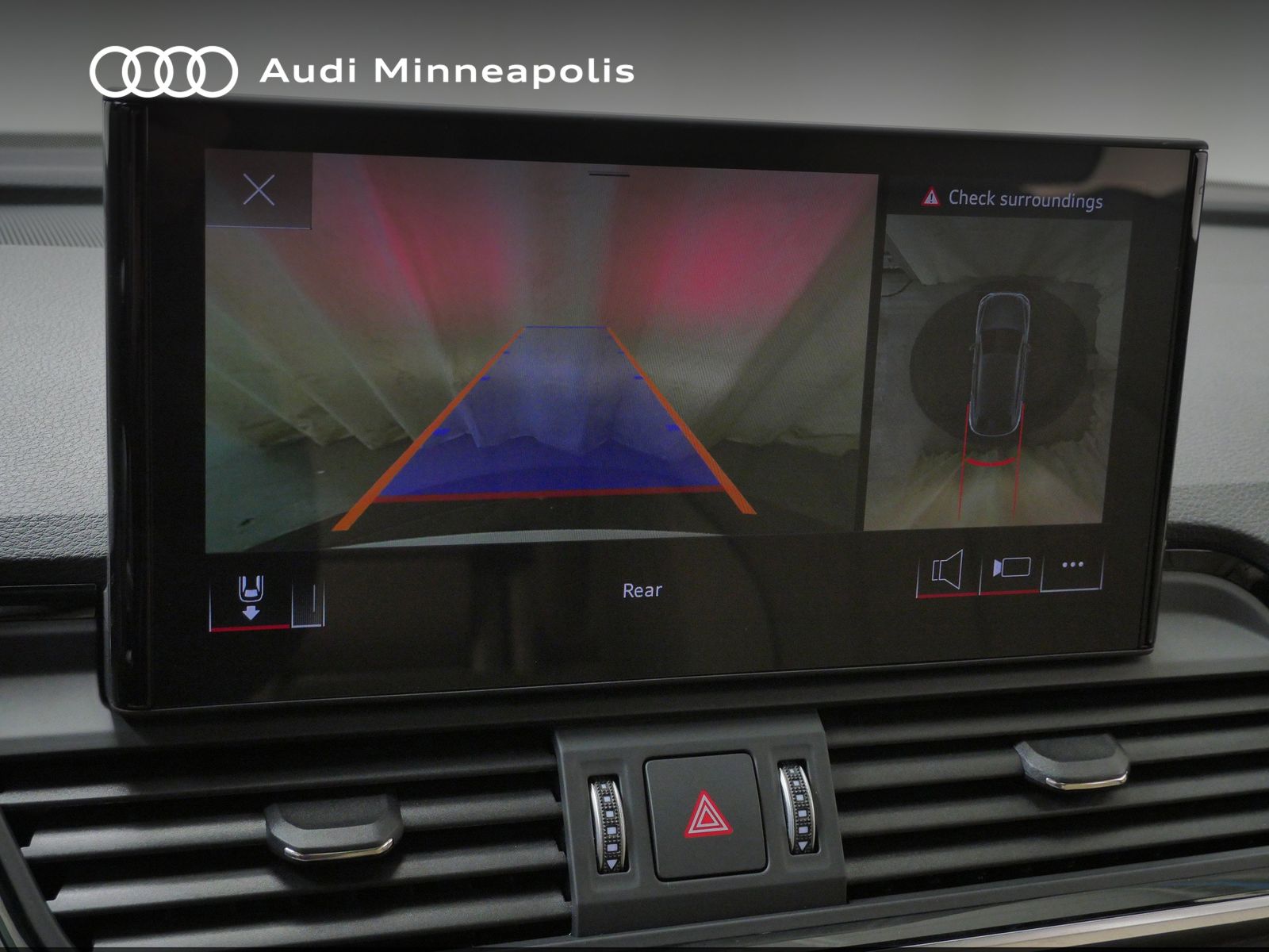 Thumbnail: 2023 Audi Q5 - 33