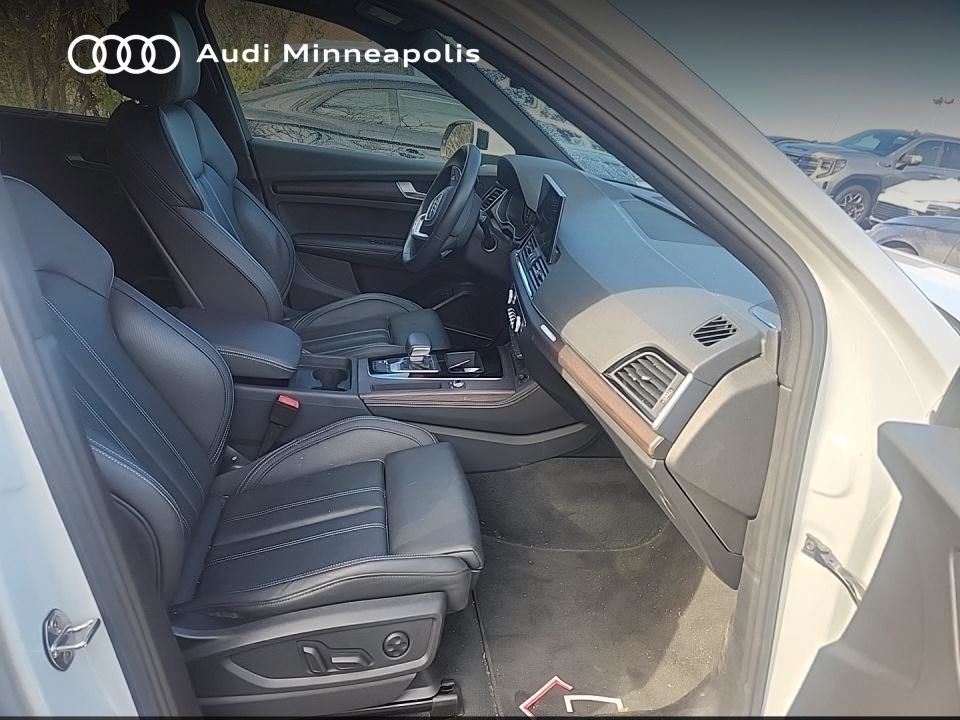 Thumbnail: 2024 Audi Q5 - 14