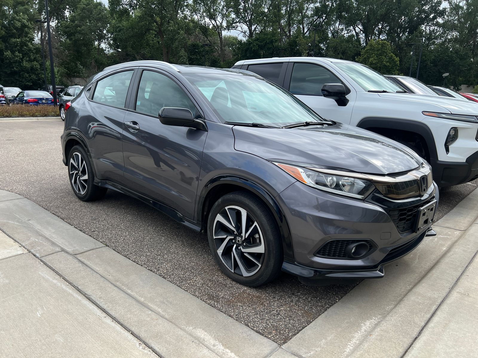Thumbnail: 2019 Honda HR-V - 2
