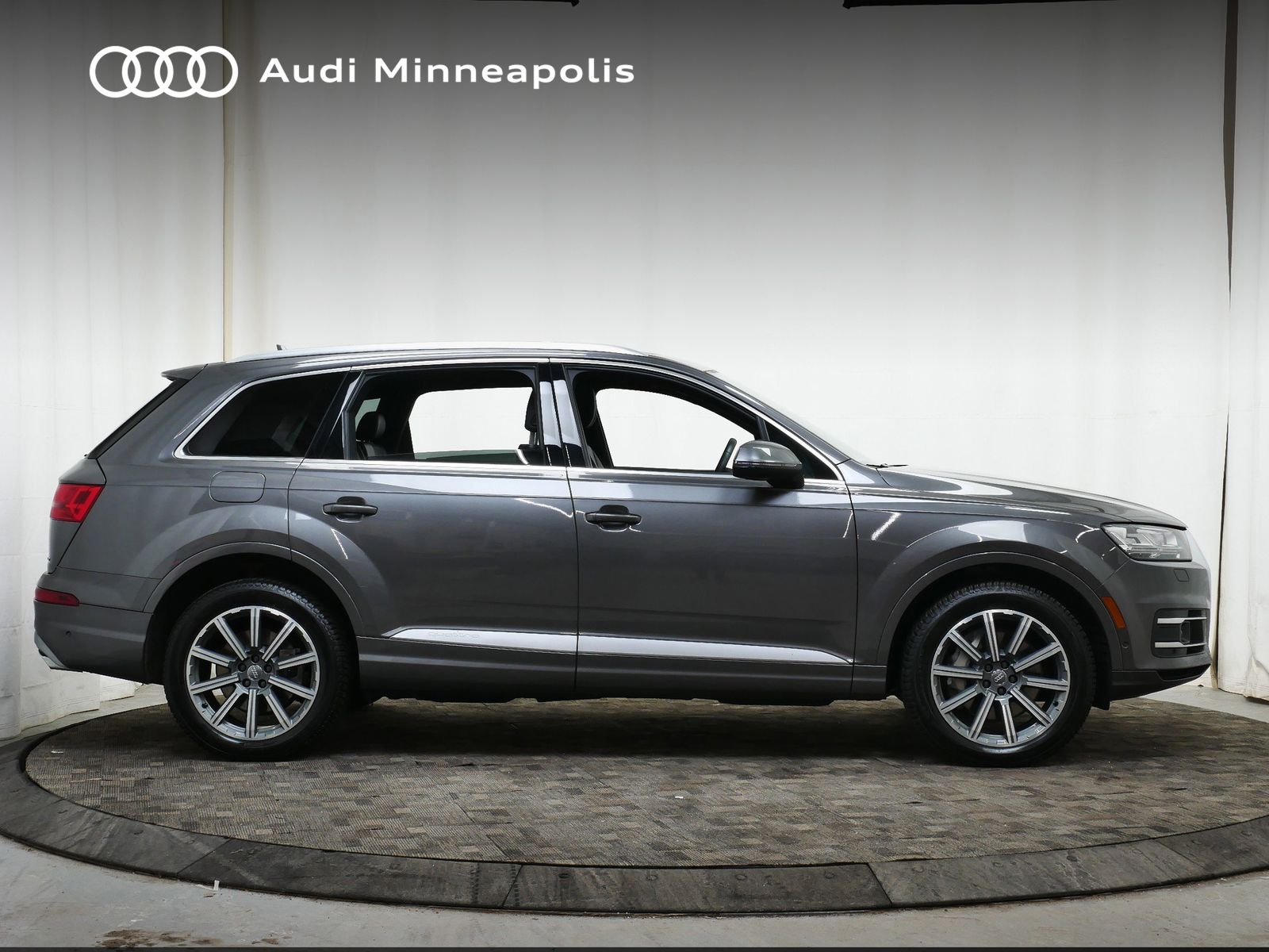 Thumbnail: 2019 Audi Q7 - 8