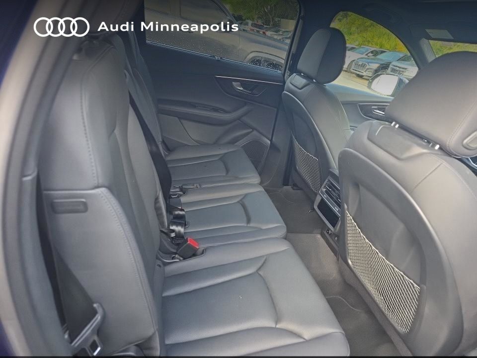 Thumbnail: 2023 Audi Q7 - 16