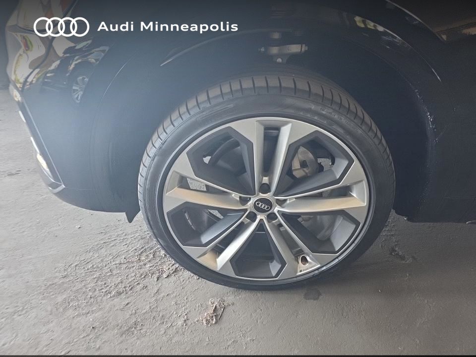 Thumbnail: 2023 Audi Q5 - 12