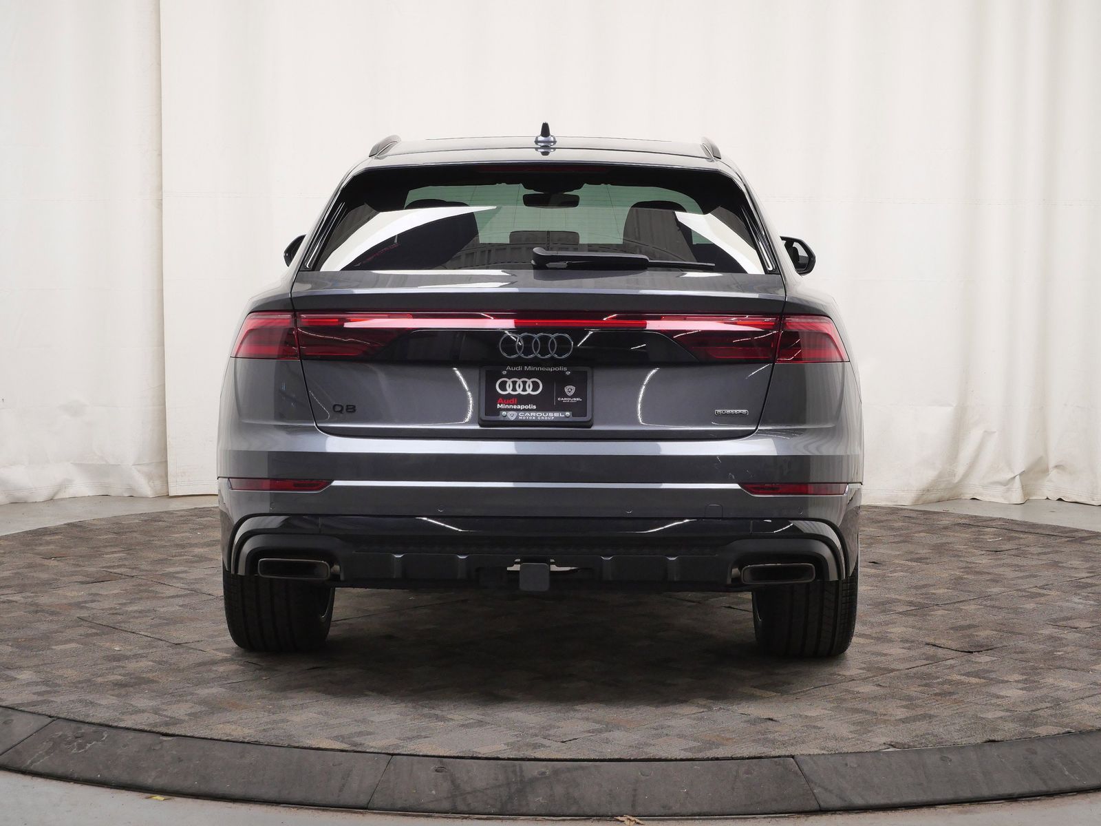 Thumbnail: 2026 Audi Q8 - 5