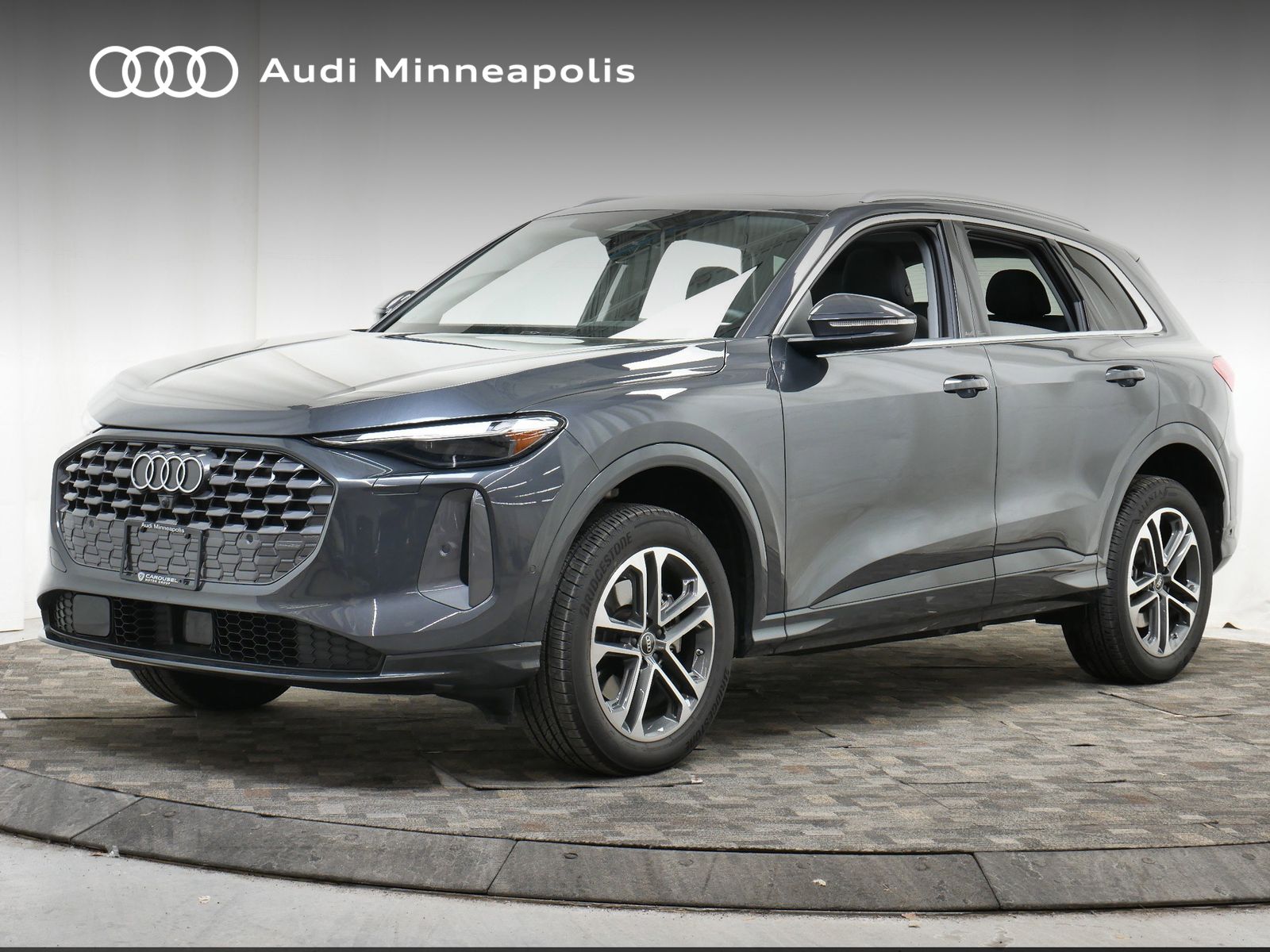 Thumbnail: 2025 Audi Q5 - 1