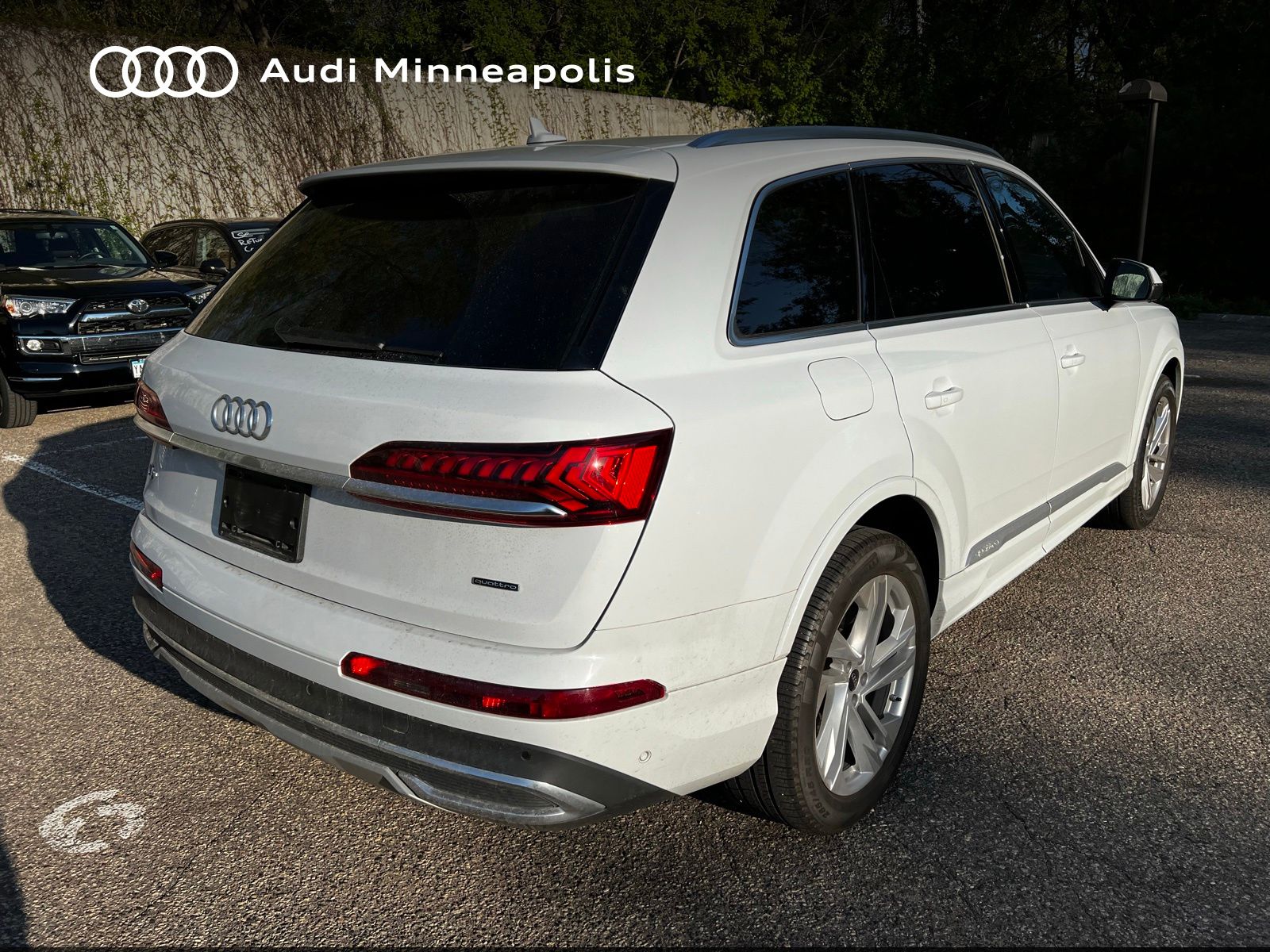 Thumbnail: 2023 Audi Q7 - 6