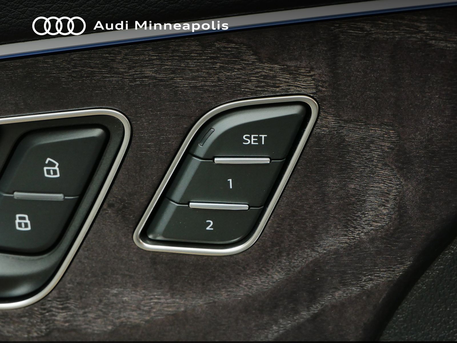 Thumbnail: 2025 Audi Q8 - 19