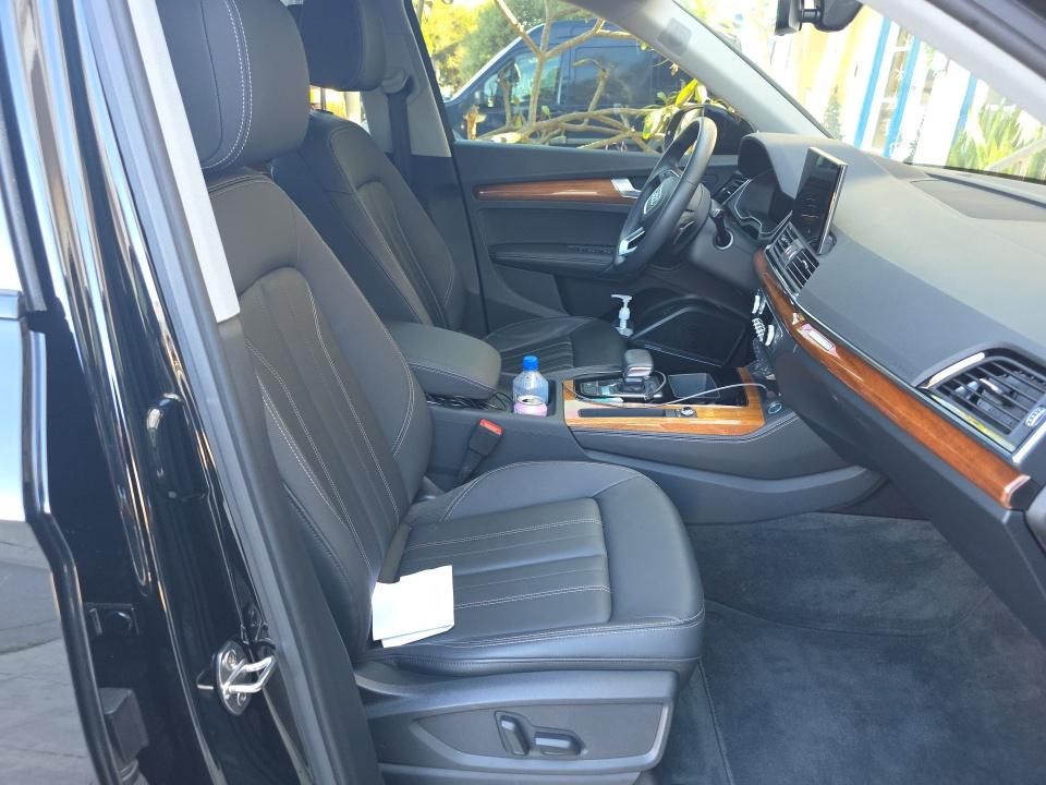 Thumbnail: 2023 Audi Q5 - 10