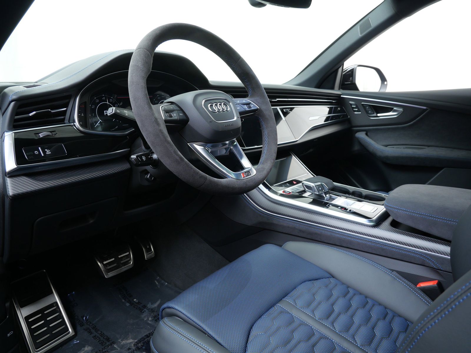 Thumbnail: 2026 Audi RS Q8 - 2