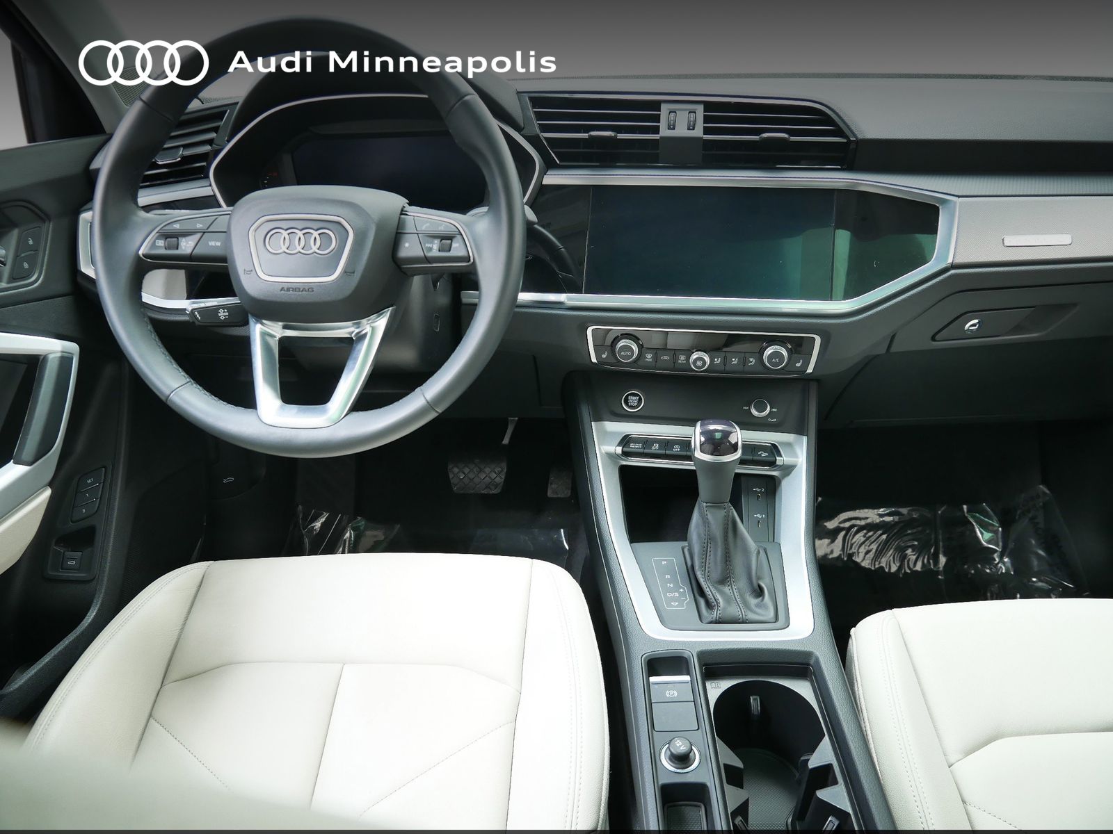 Thumbnail: 2022 Audi Q3 - 18