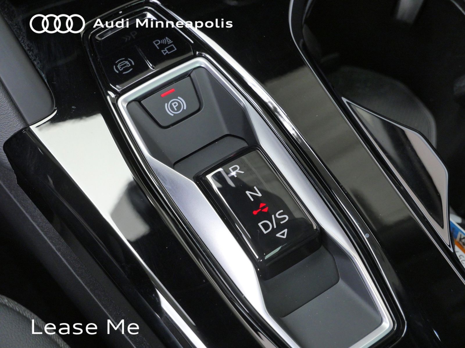 Thumbnail: 2025 Audi Q5 - 28