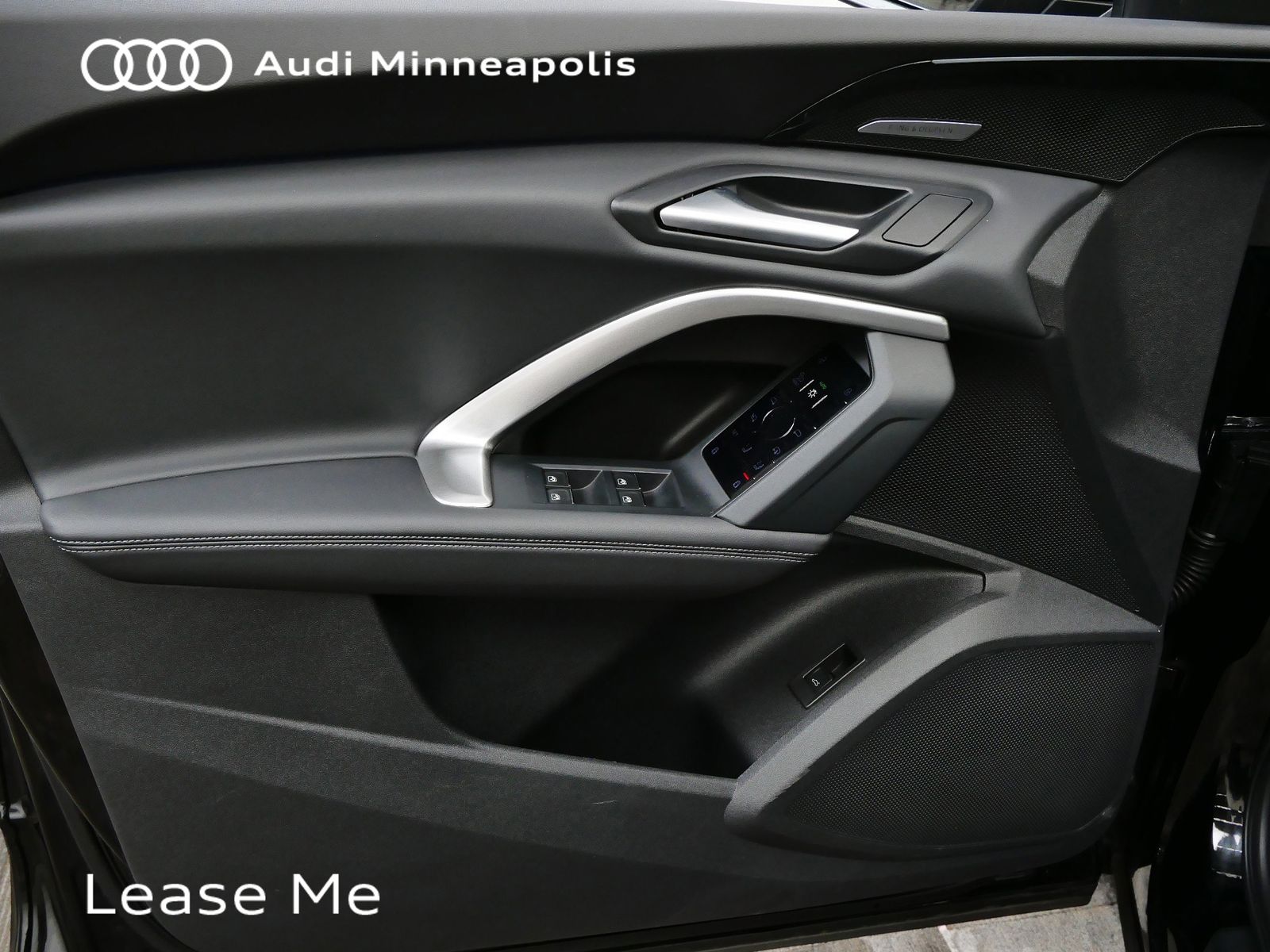 Thumbnail: 2025 Audi Q5 - 12