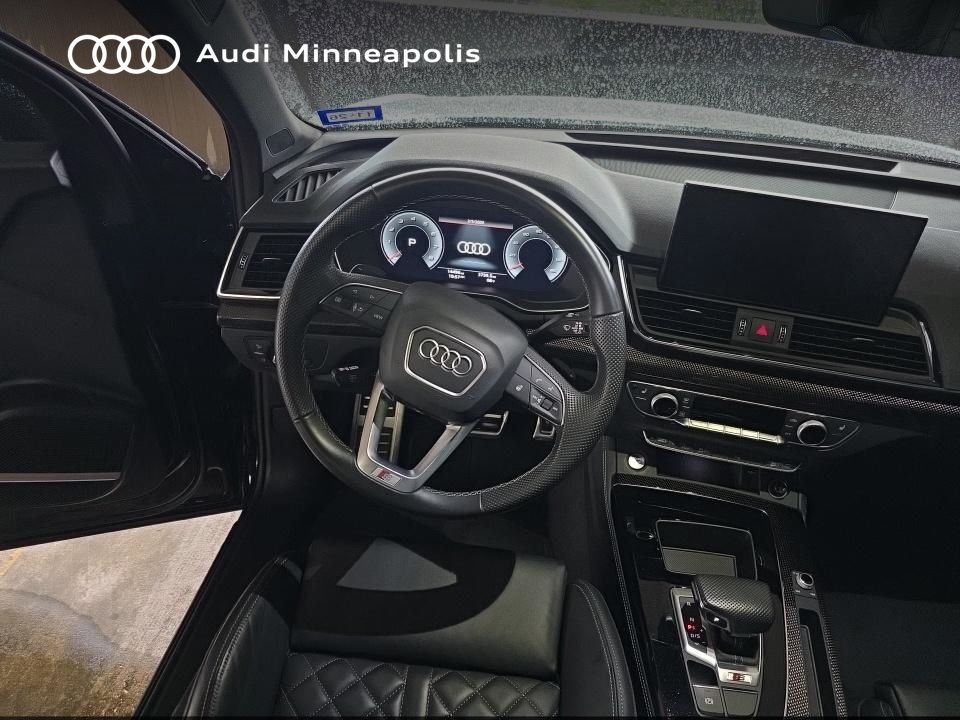 Thumbnail: 2023 Audi SQ5 - 17