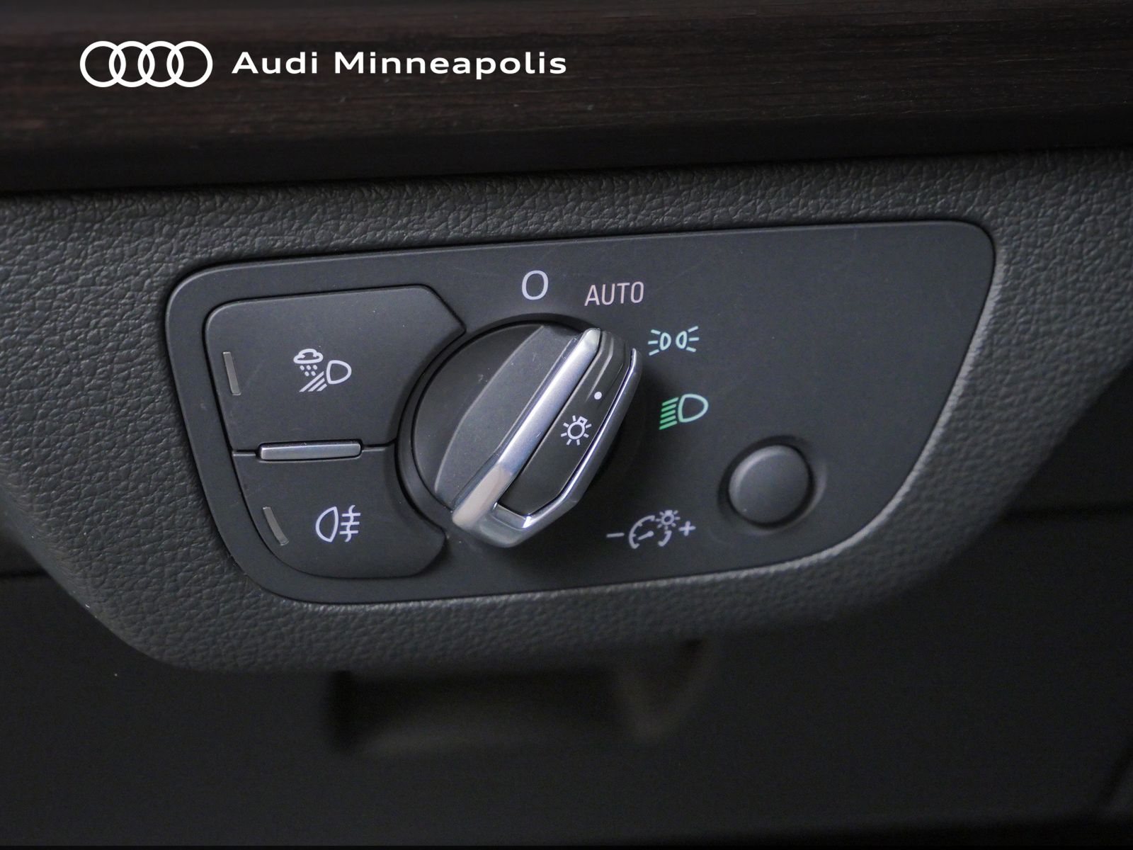 Thumbnail: 2025 Audi Q5 - 20