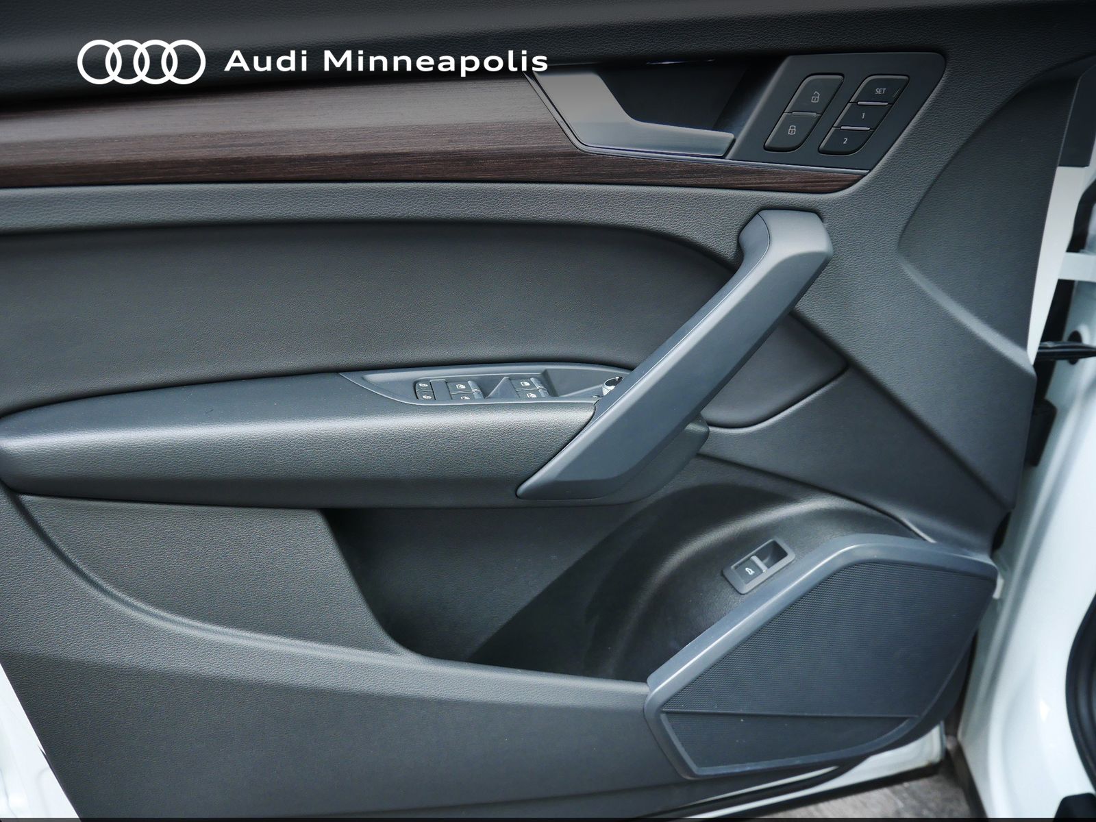 Thumbnail: 2023 Audi Q5 - 12