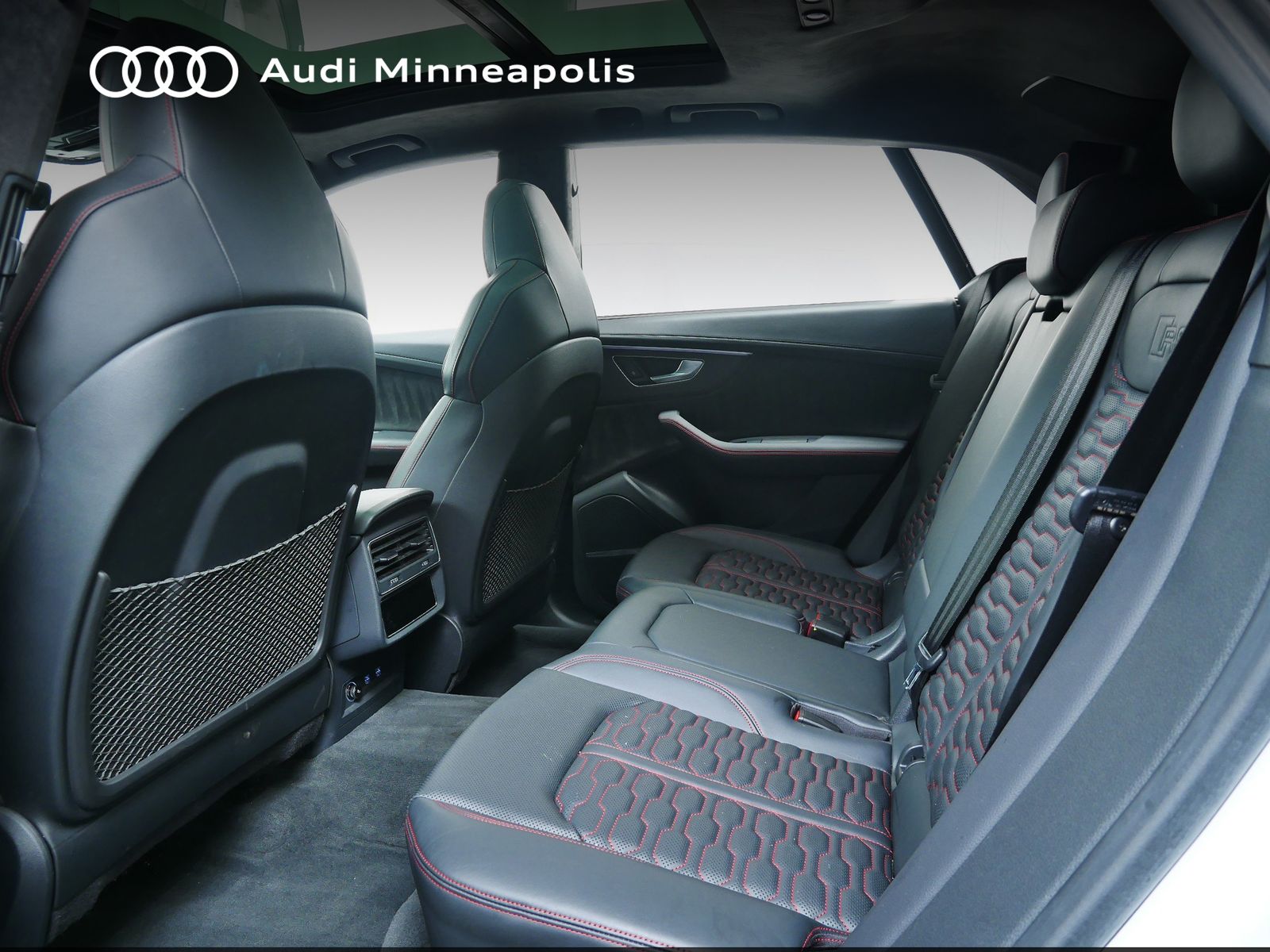Thumbnail: 2020 Audi RS Q8 - 13