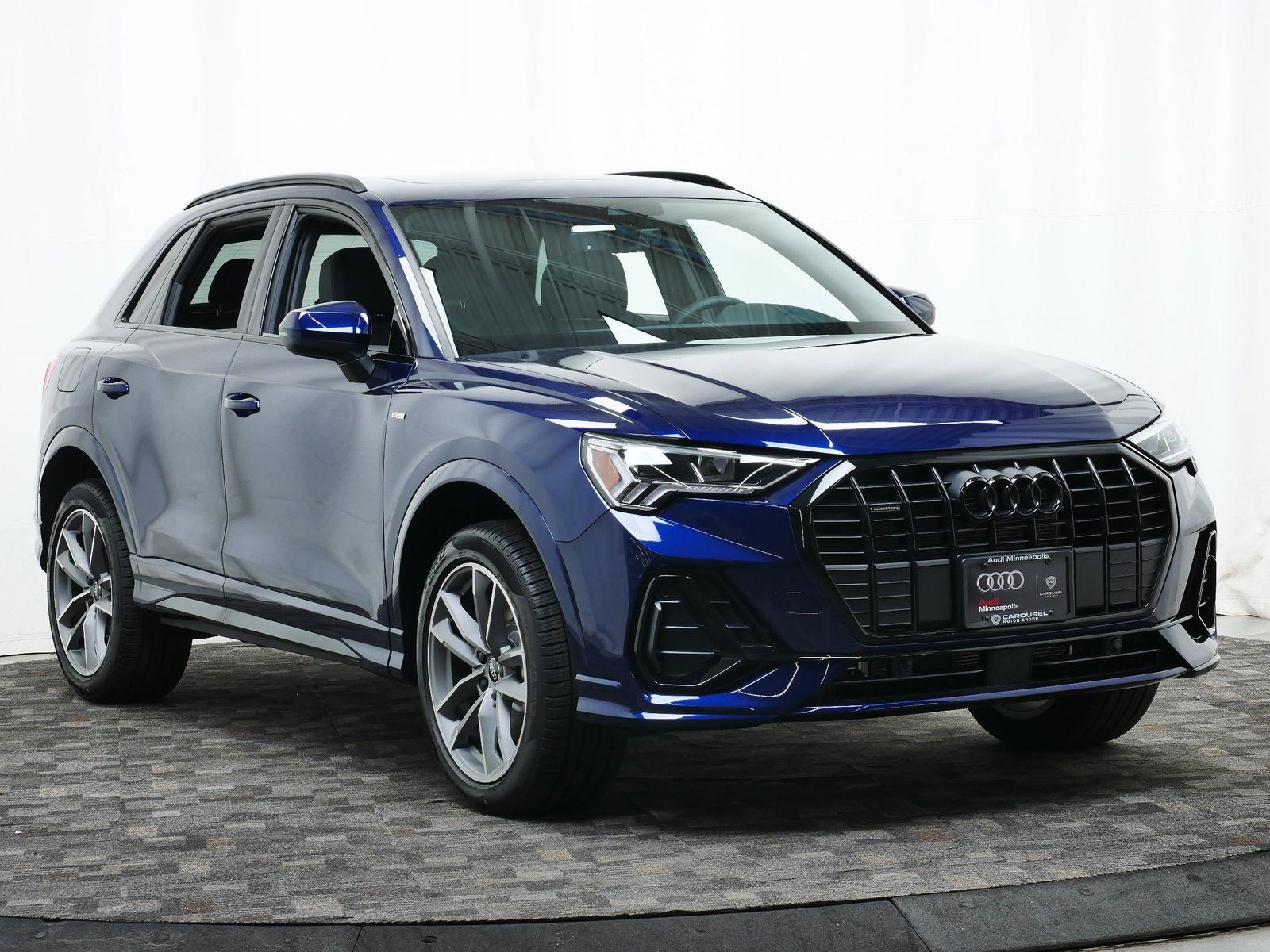 Thumbnail: 2025 Audi Q3 - 8