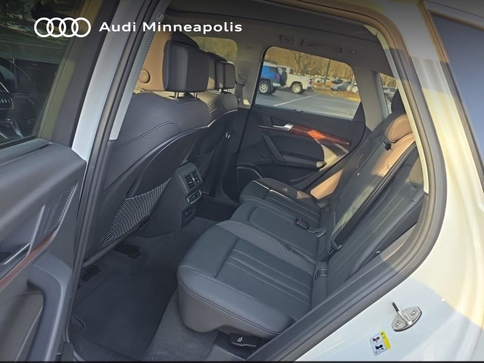 Thumbnail: 2023 Audi Q5 - 14