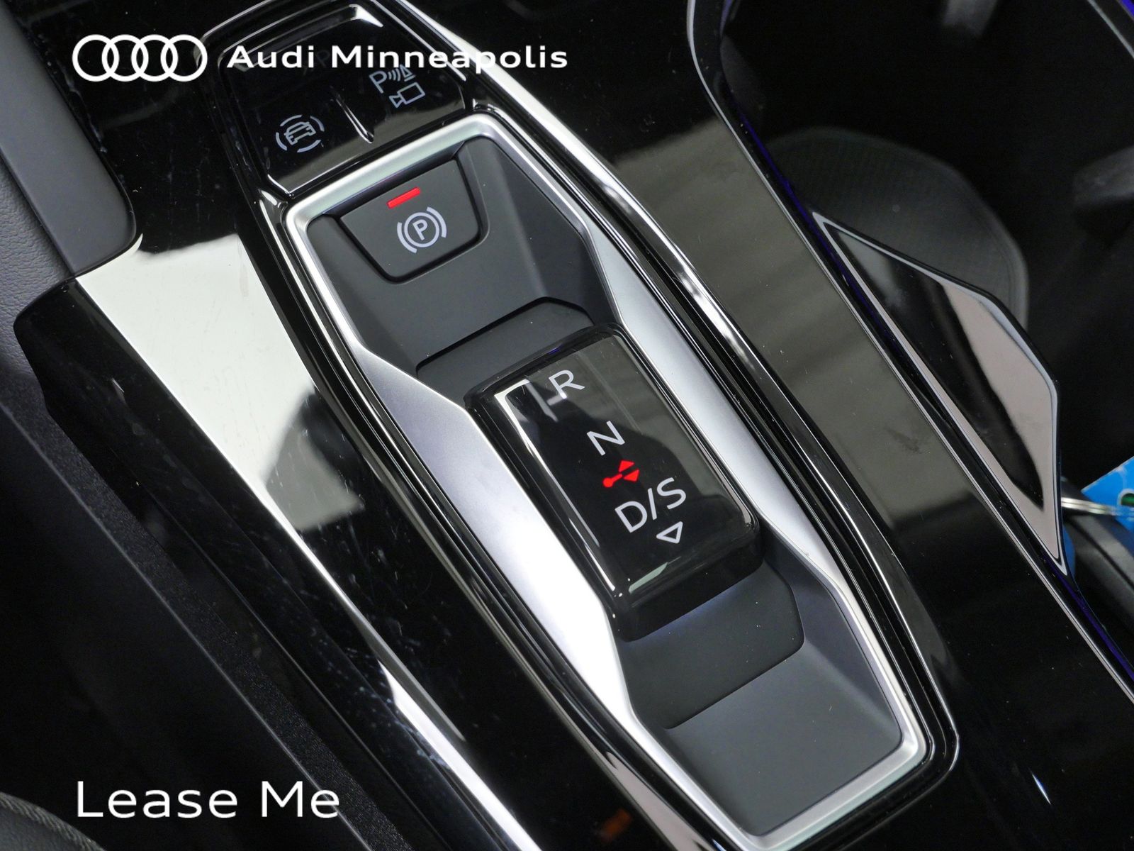 Thumbnail: 2025 Audi Q5 - 28