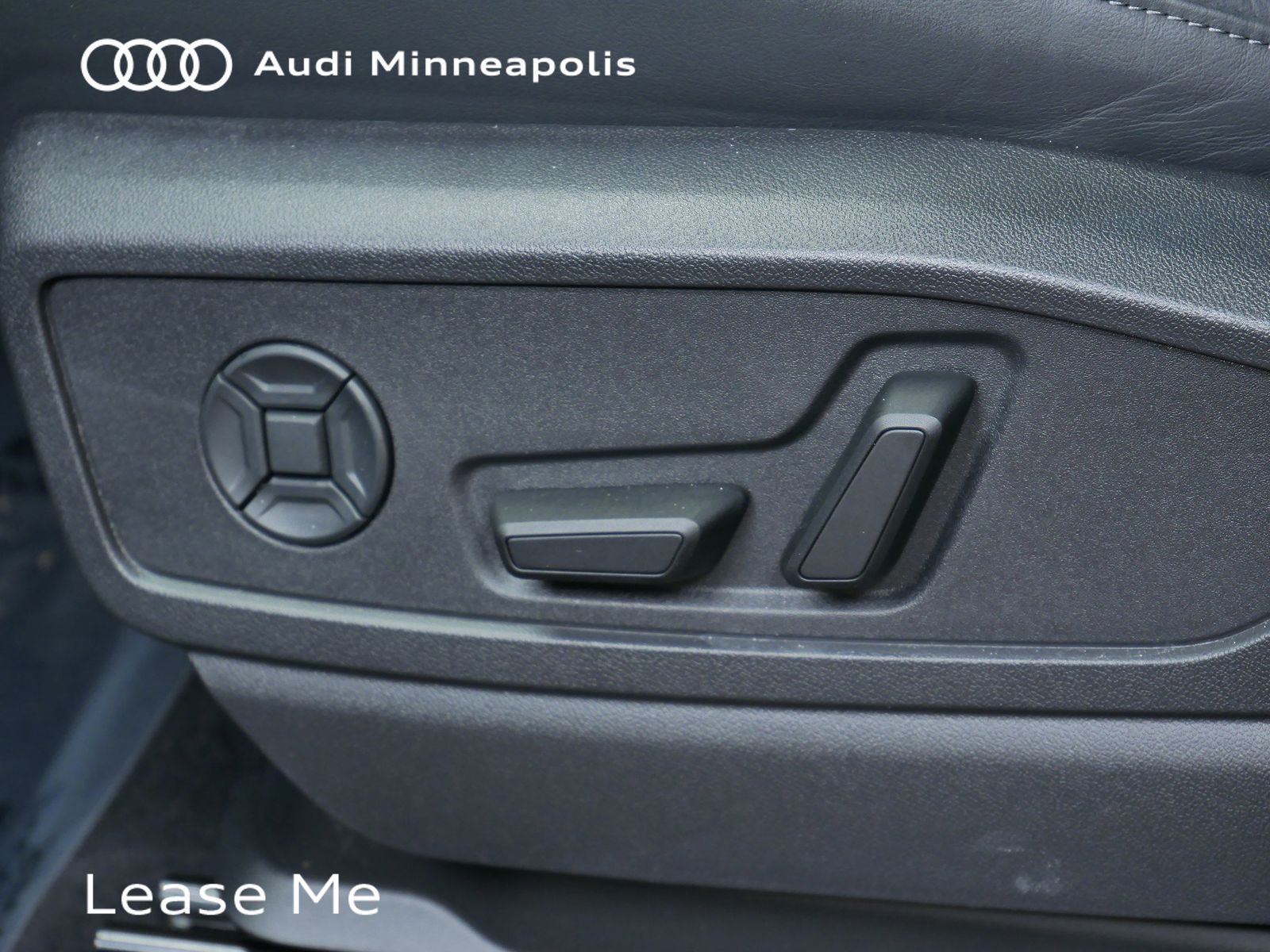 Thumbnail: 2025 Audi Q5 - 13