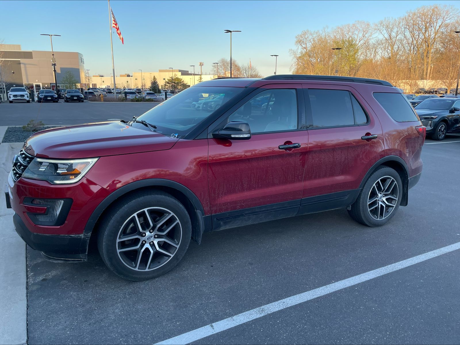 Thumbnail: 2016 Ford Explorer - 1