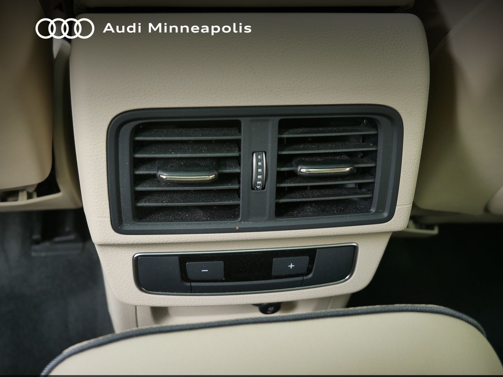 Thumbnail: 2023 Audi Q5 - 16