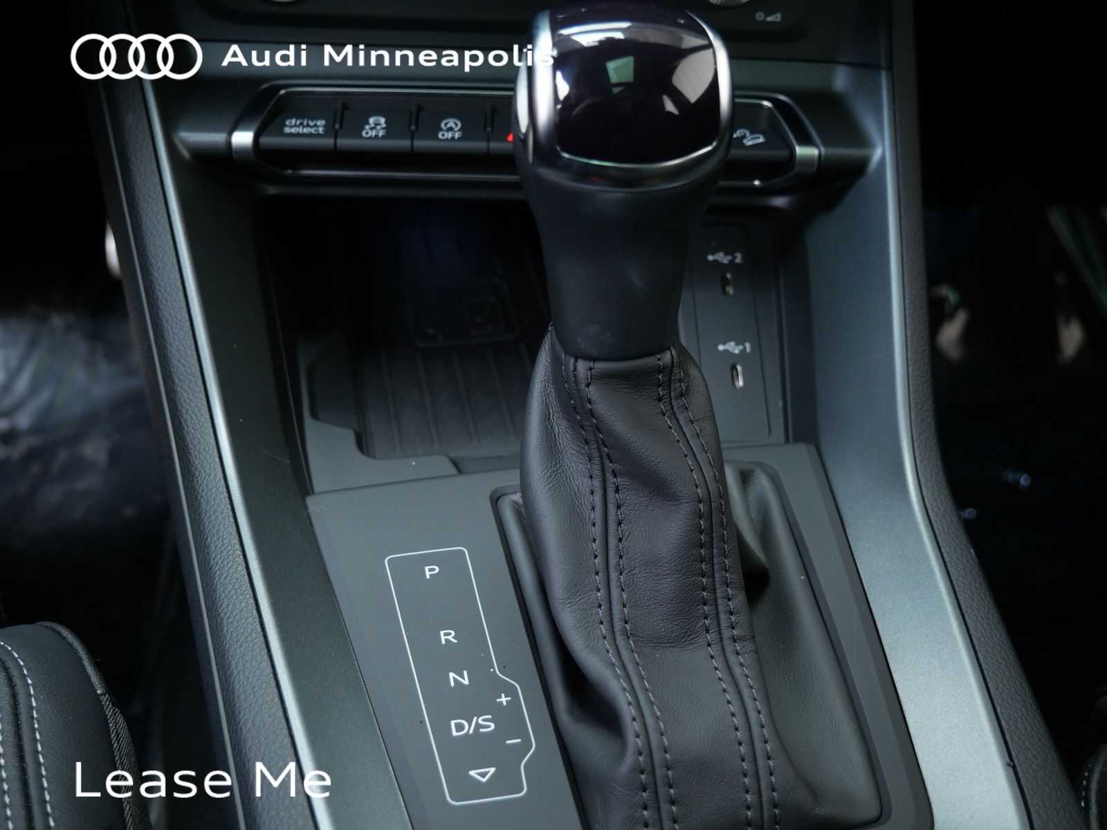 Thumbnail: 2025 Audi Q3 - 27