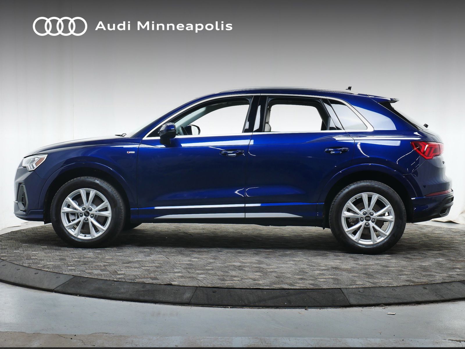 Thumbnail: 2025 Audi Q3 - 3