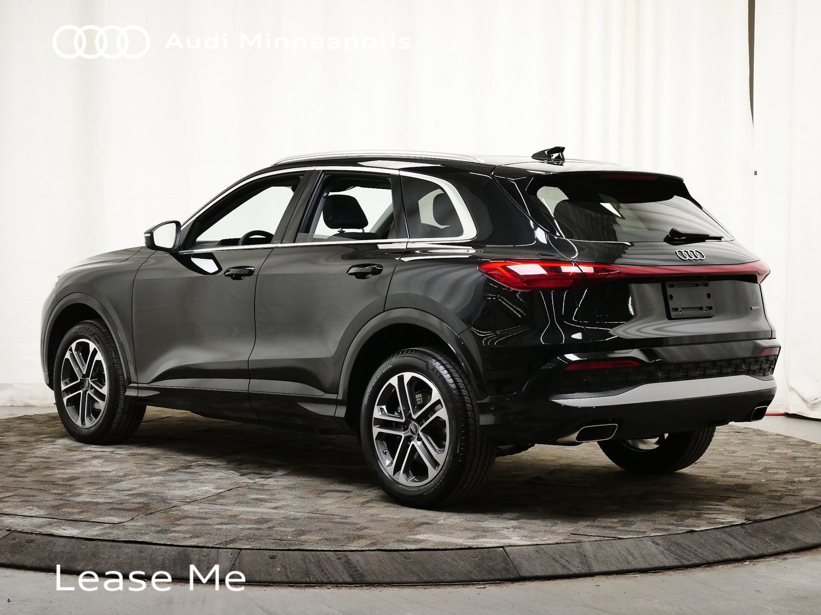 Thumbnail: 2025 Audi Q5 - 4