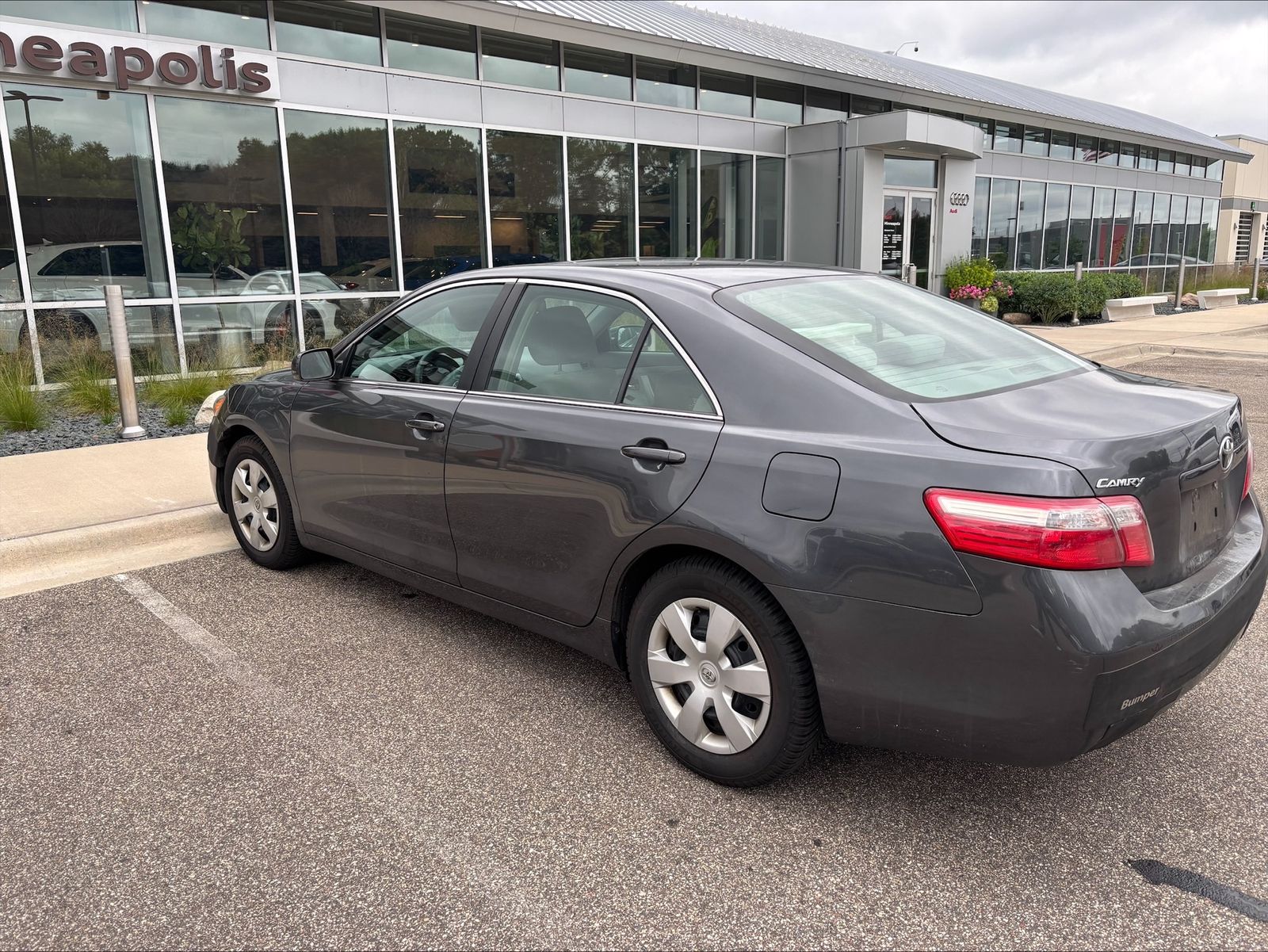 Thumbnail: 2009 Toyota Camry - 3