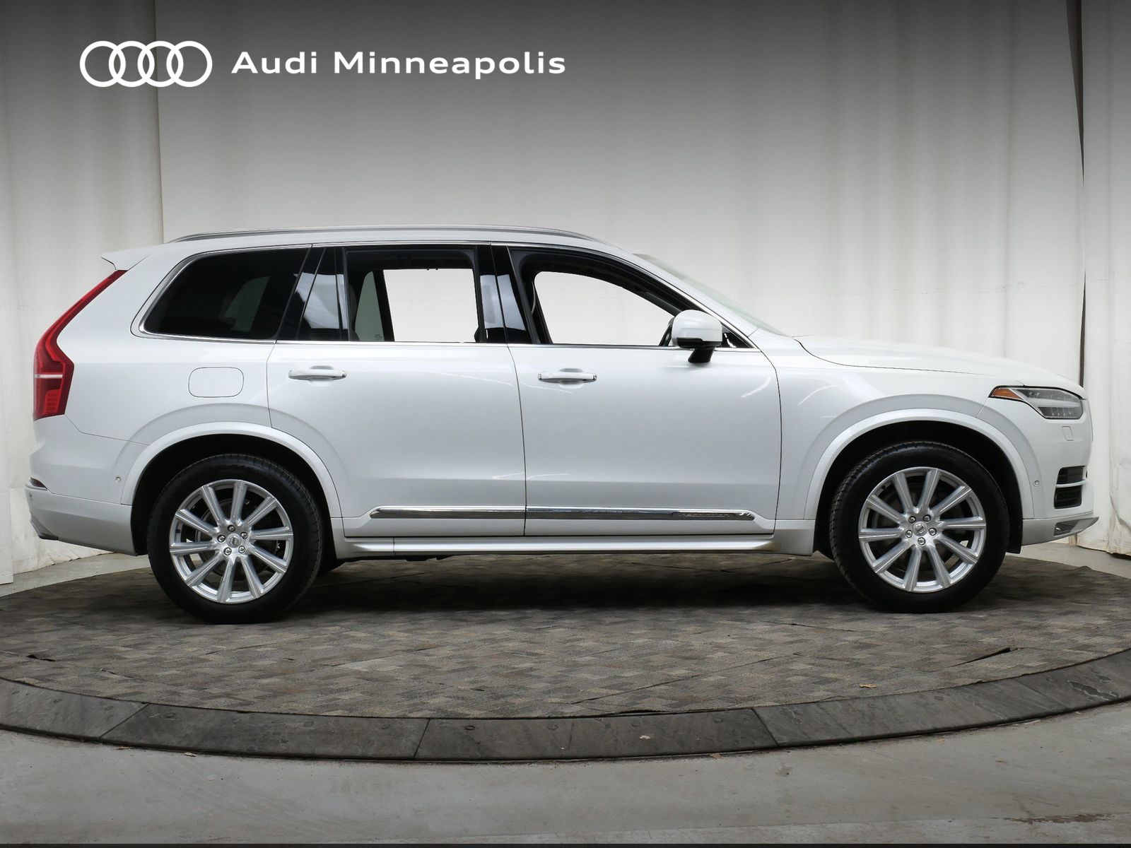 Thumbnail: 2018 Volvo XC90 - 8