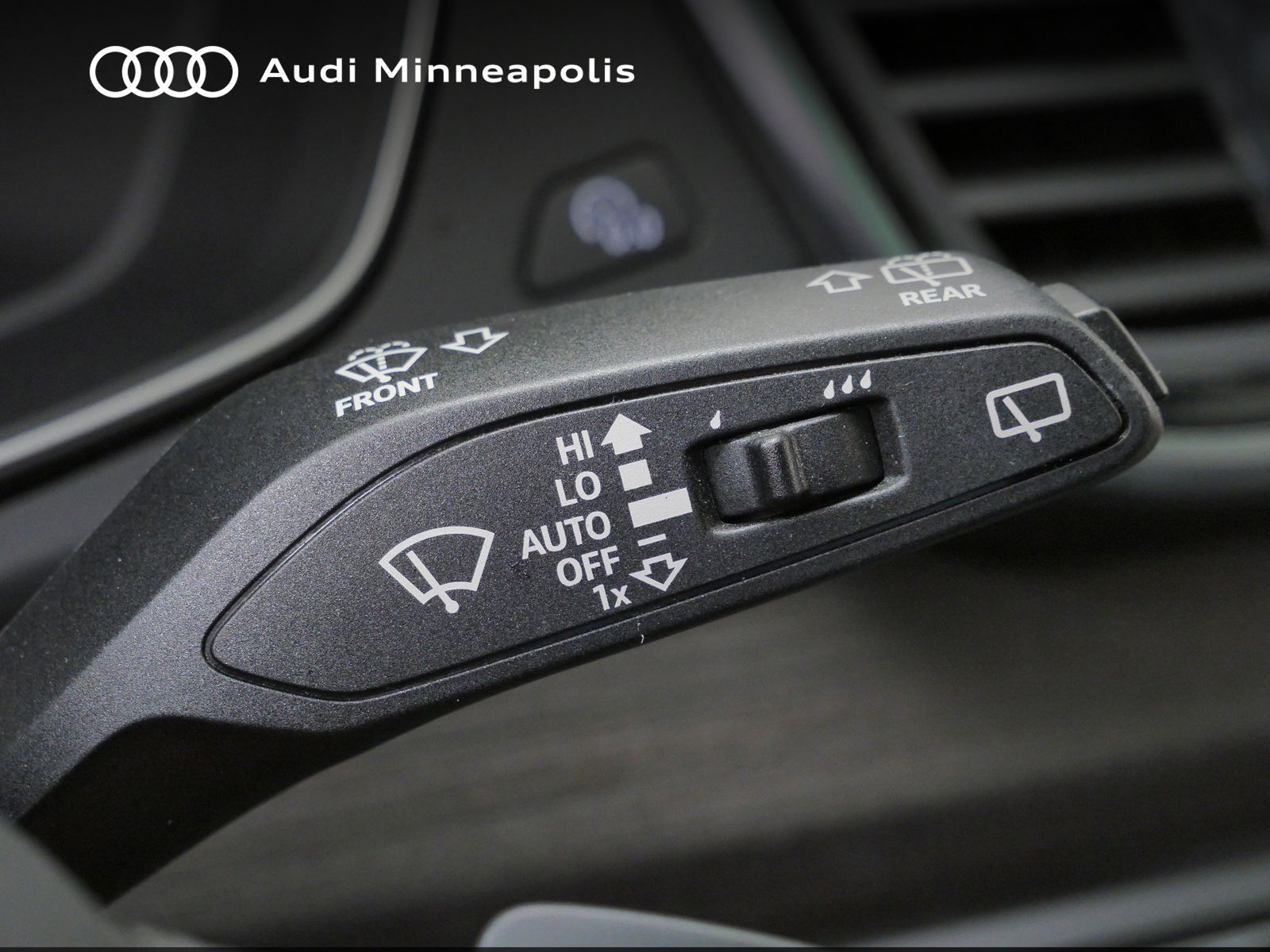 Thumbnail: 2023 Audi Q5 - 24