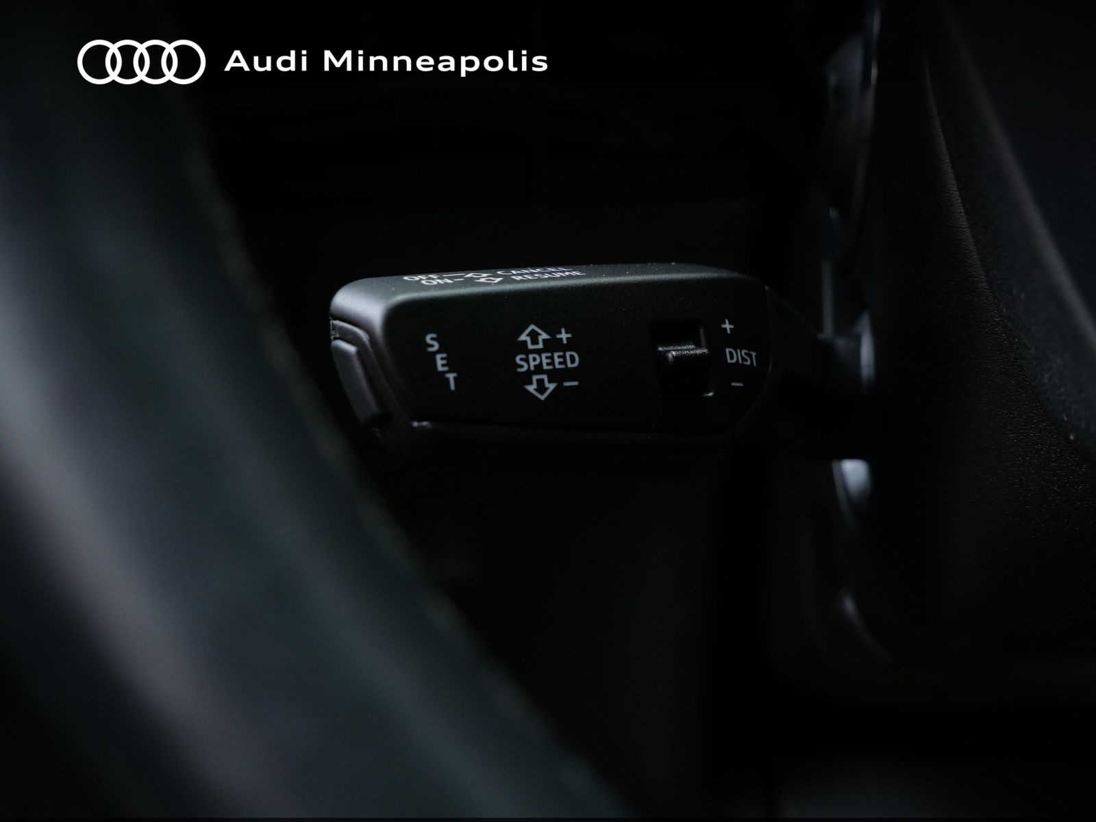 Thumbnail: 2022 Audi e-tron S - 20