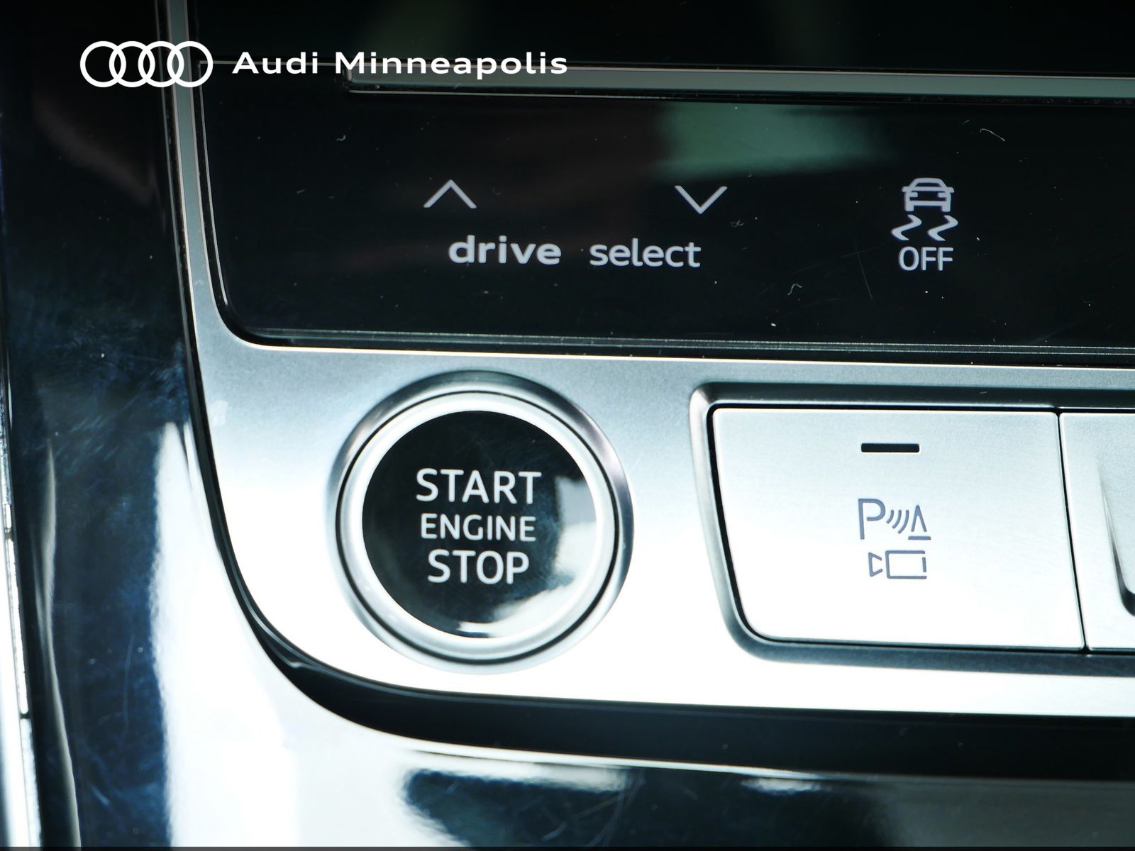 Thumbnail: 2023 Audi Q7 - 31