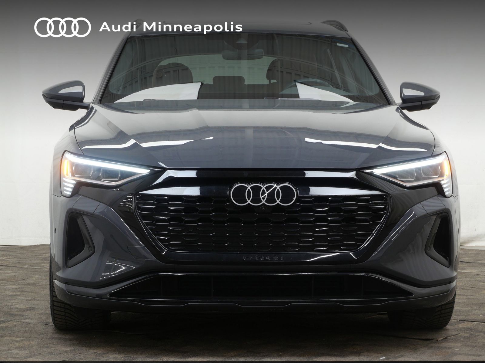 Thumbnail: 2024 Audi Q8 e-tron - 12