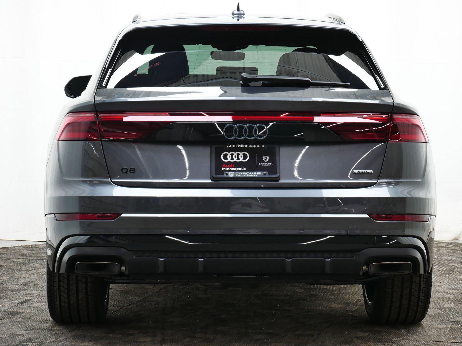 Thumbnail: 2026 Audi Q8 - 5