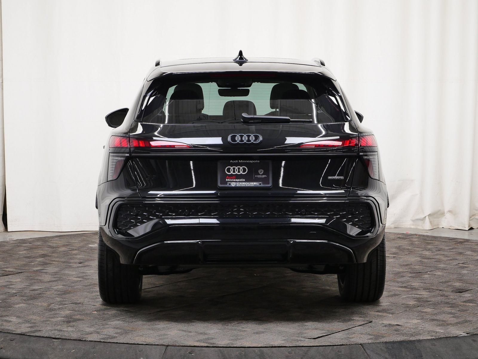 Thumbnail: 2026 Audi Q3 - 5