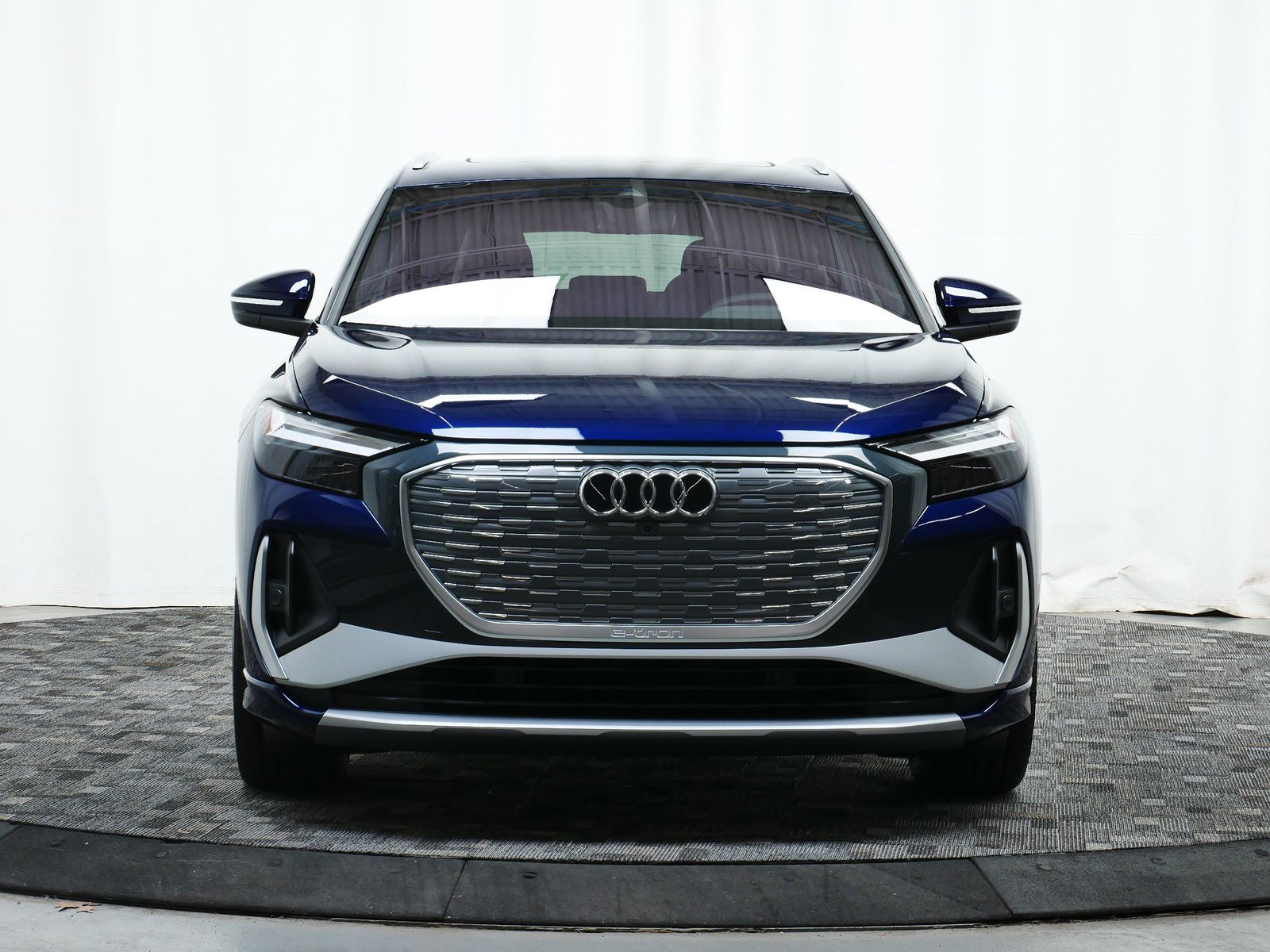 Thumbnail: 2025 Audi Q4 e-tron - 9