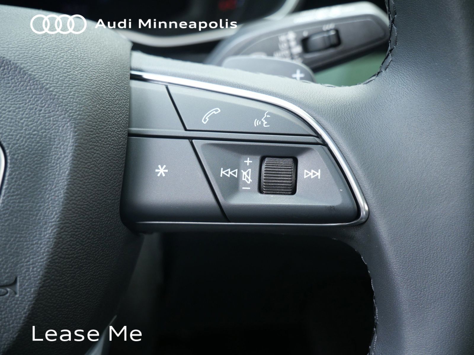 Thumbnail: 2025 Audi Q3 - 24